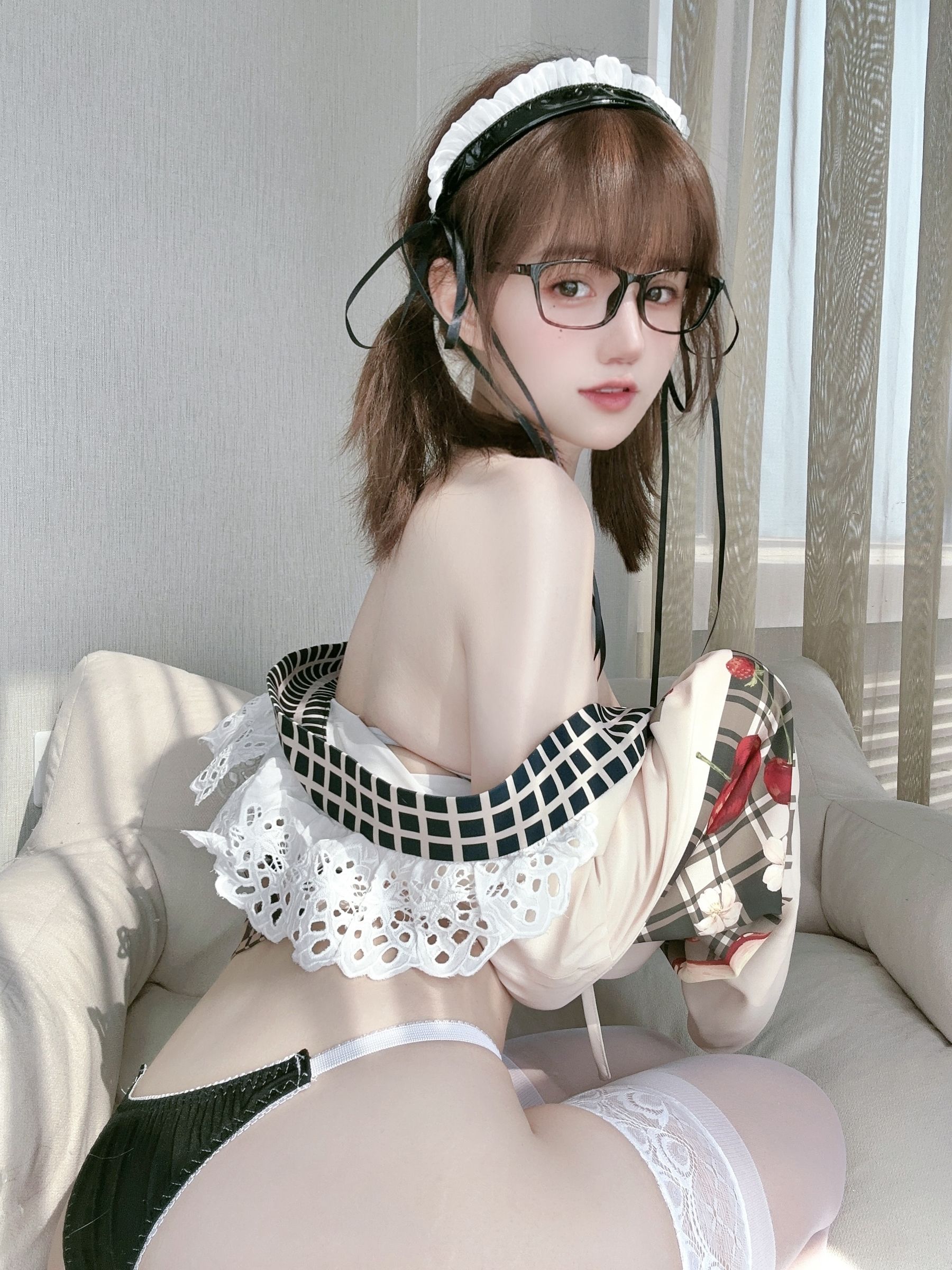动漫博主小仓千代w 2023年03月 [fantia]三月的女仆