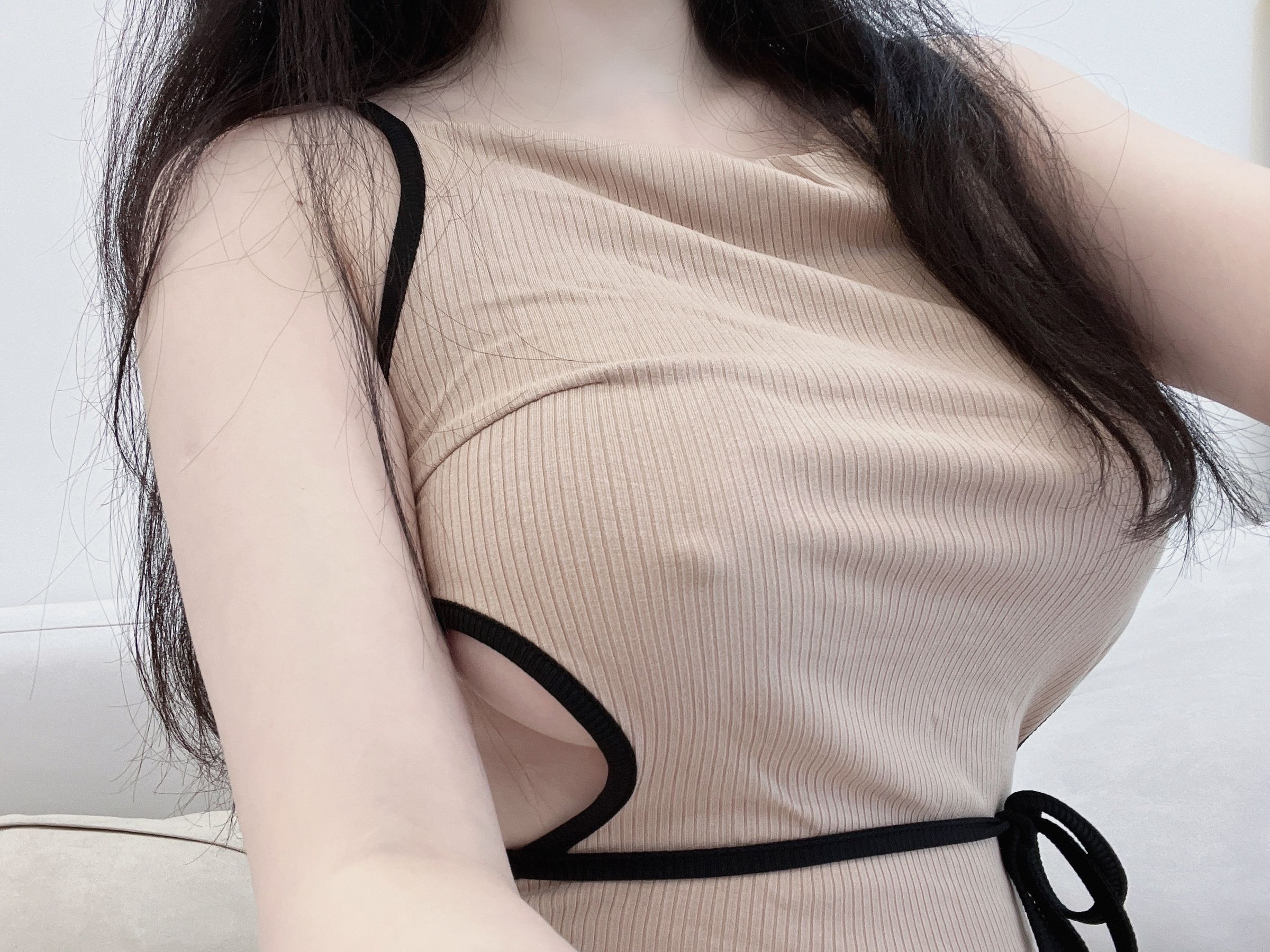 蜜桃少女是依酱呀 - 丰满的九月
