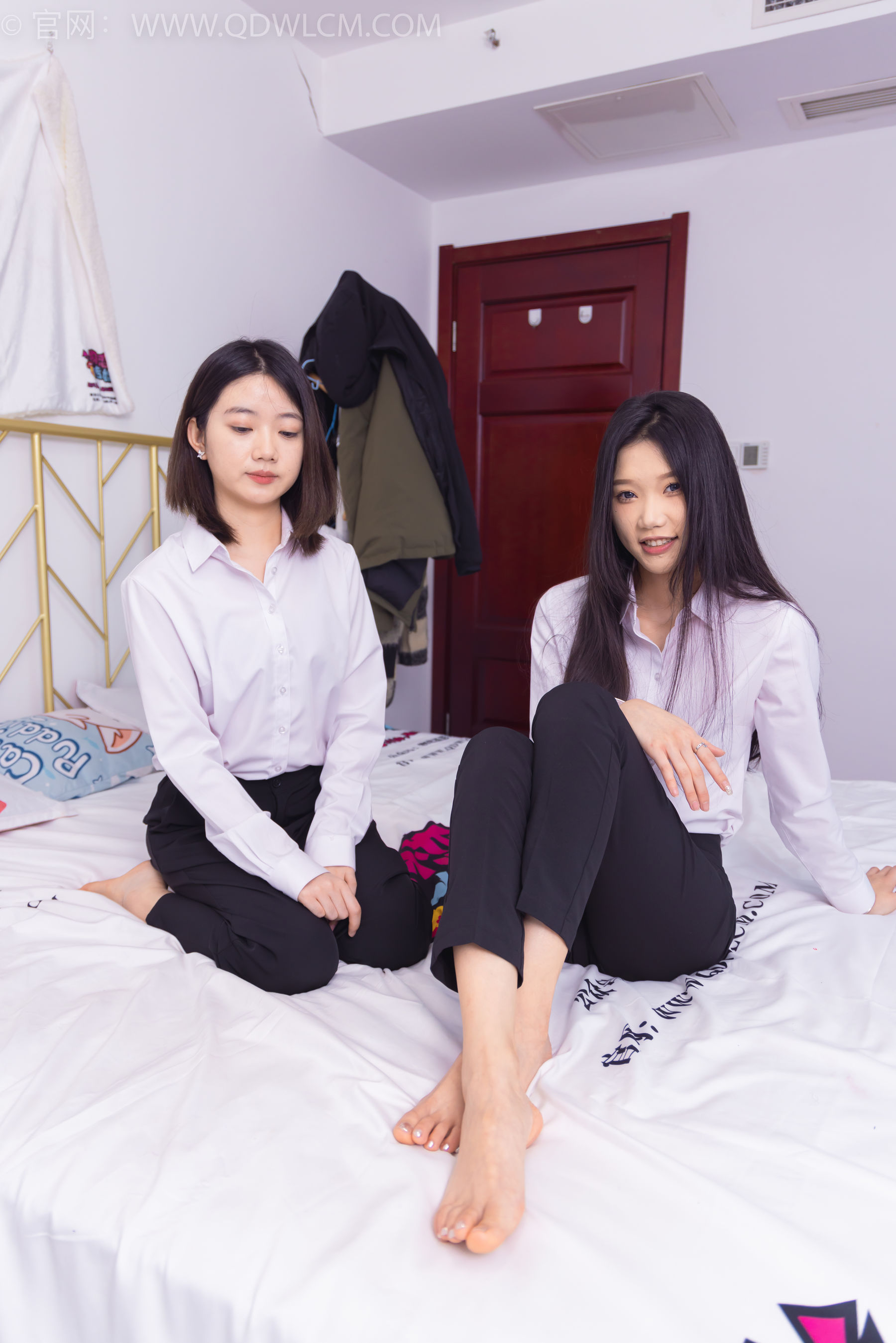 物恋传媒 No.1463 小竹&欢欢-办公室姐妹