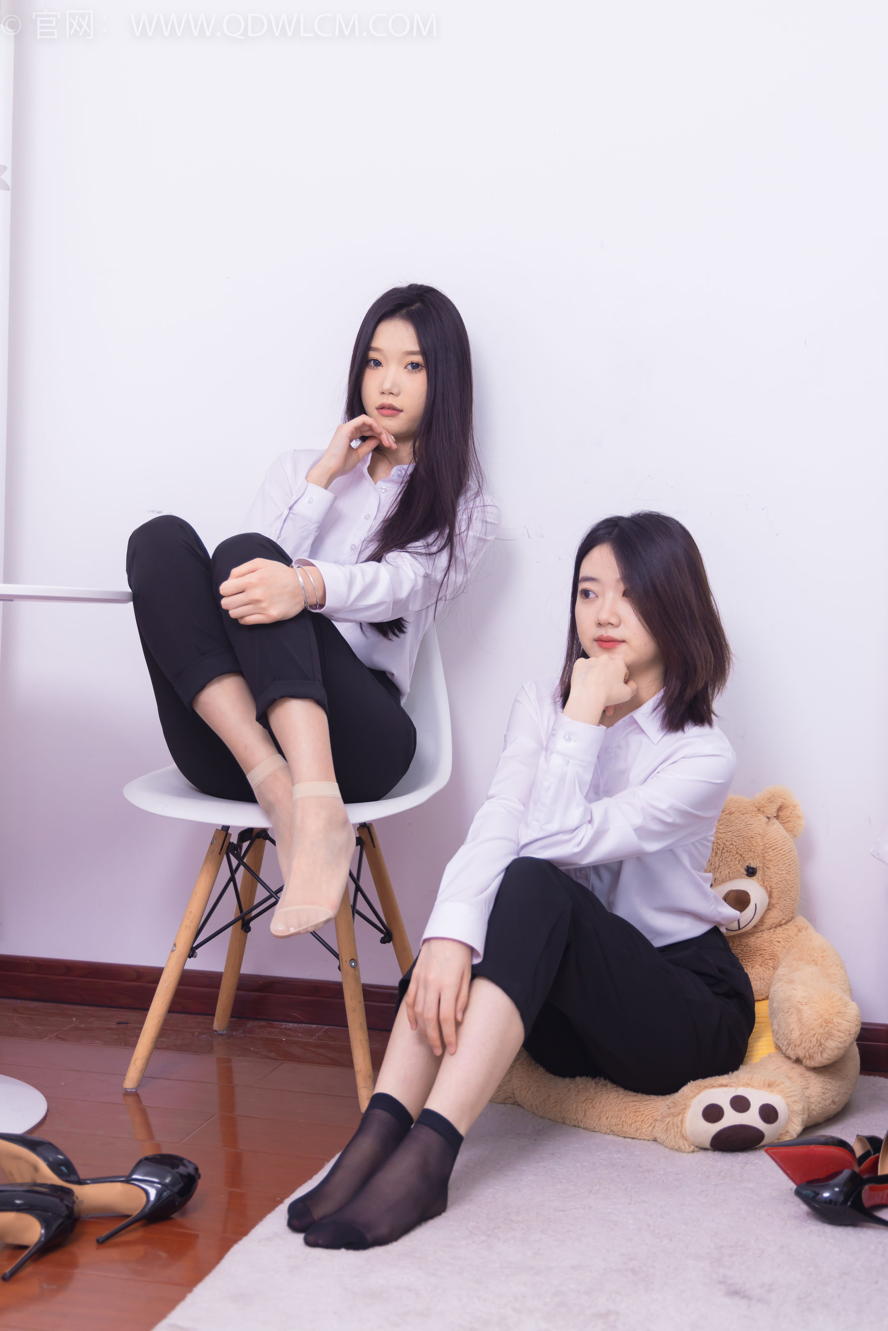 物恋传媒 No.1463 小竹&欢欢-办公室姐妹