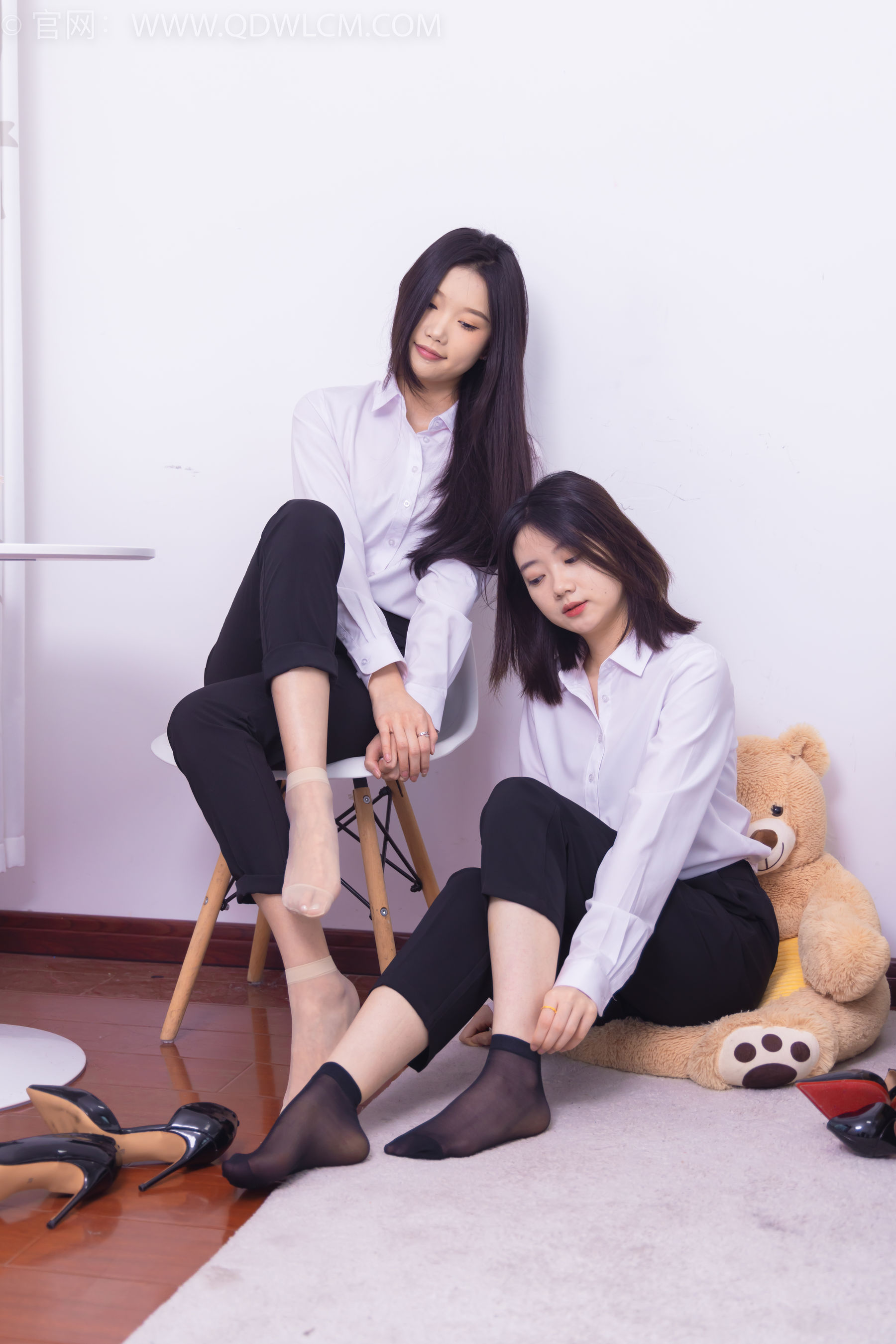 物恋传媒 No.1463 小竹&欢欢-办公室姐妹