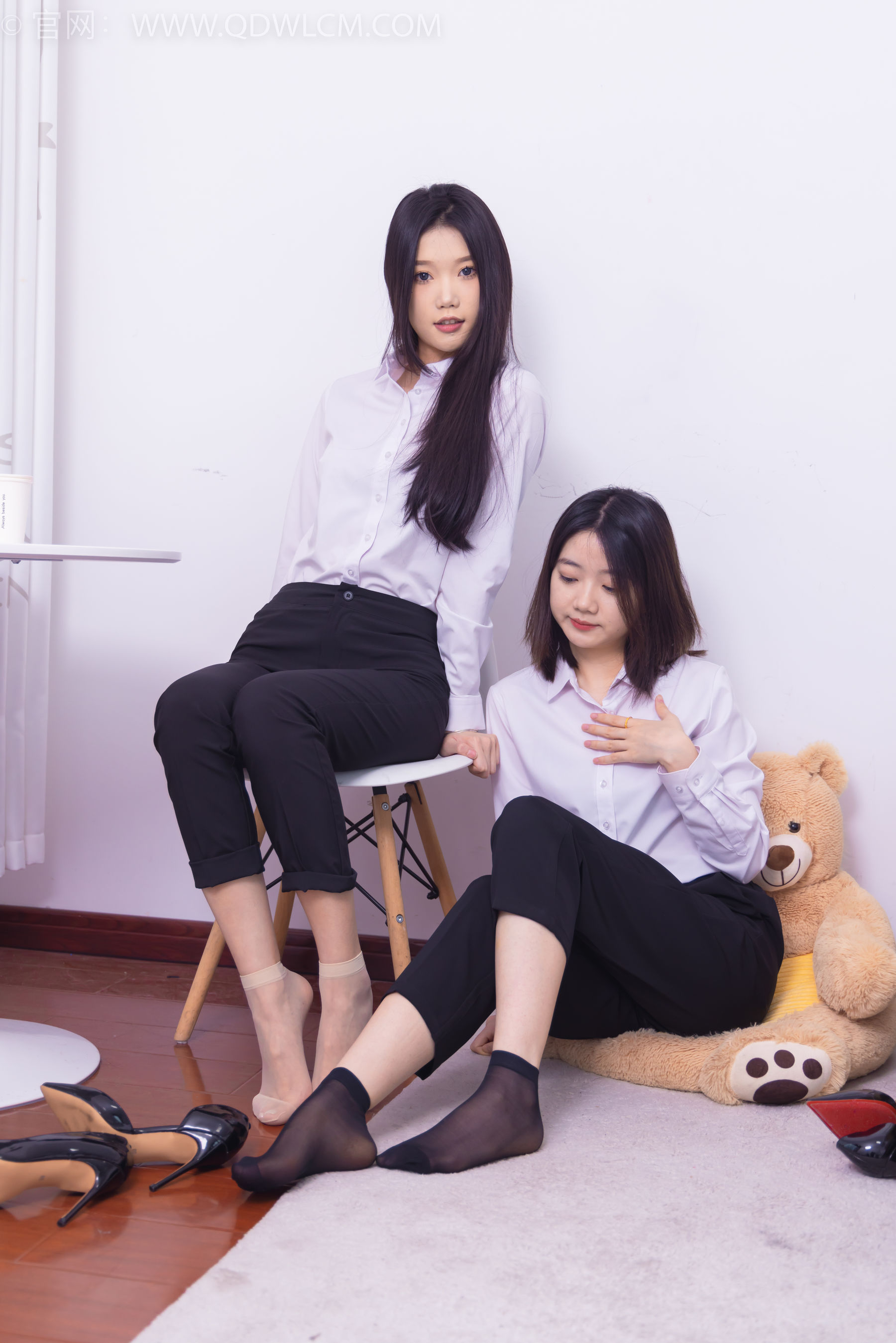 物恋传媒 No.1463 小竹&欢欢-办公室姐妹
