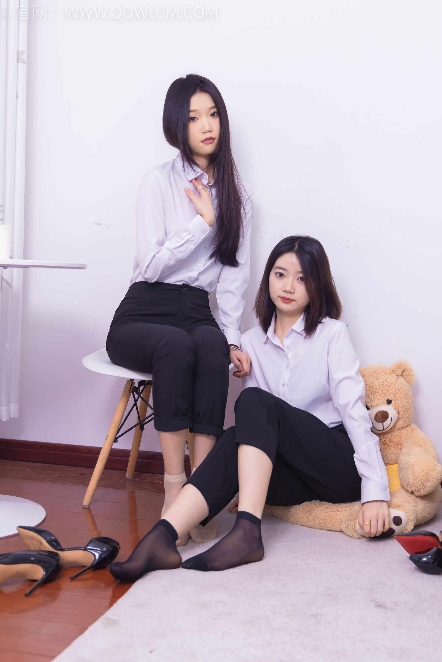 物恋传媒 No.1463 小竹&欢欢-办公室姐妹