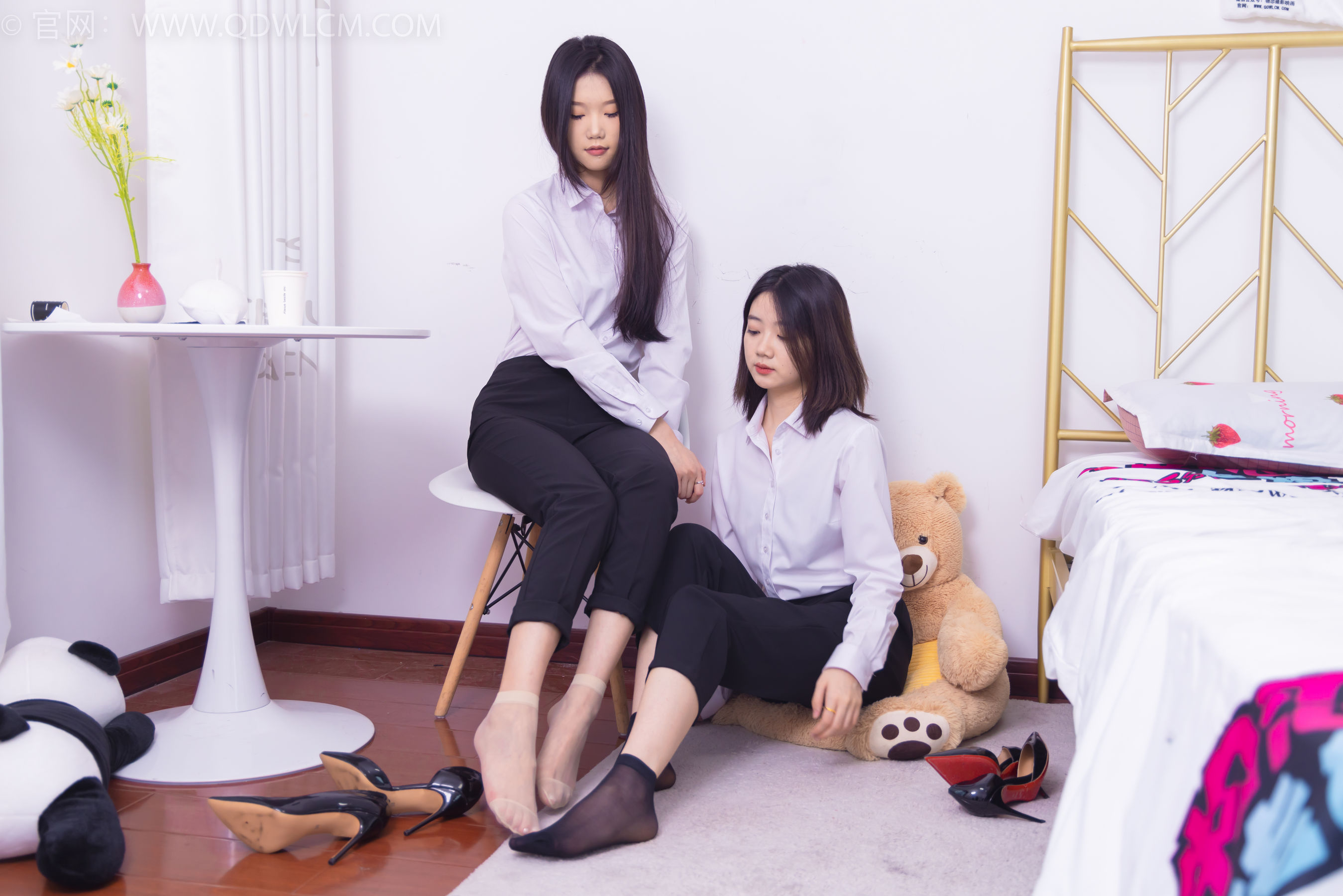 物恋传媒 No.1463 小竹&欢欢-办公室姐妹