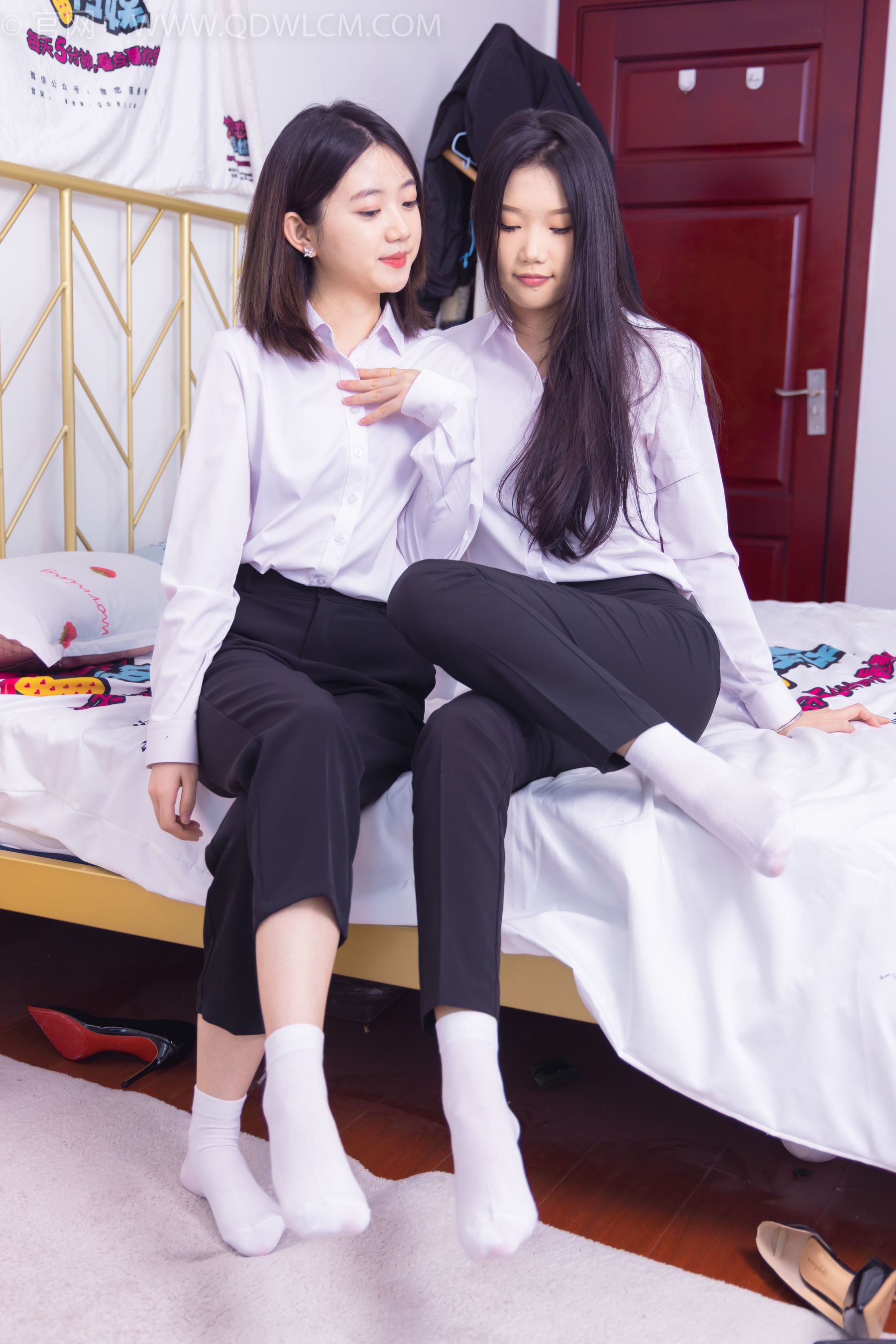 物恋传媒 No.1463 小竹&欢欢-办公室姐妹