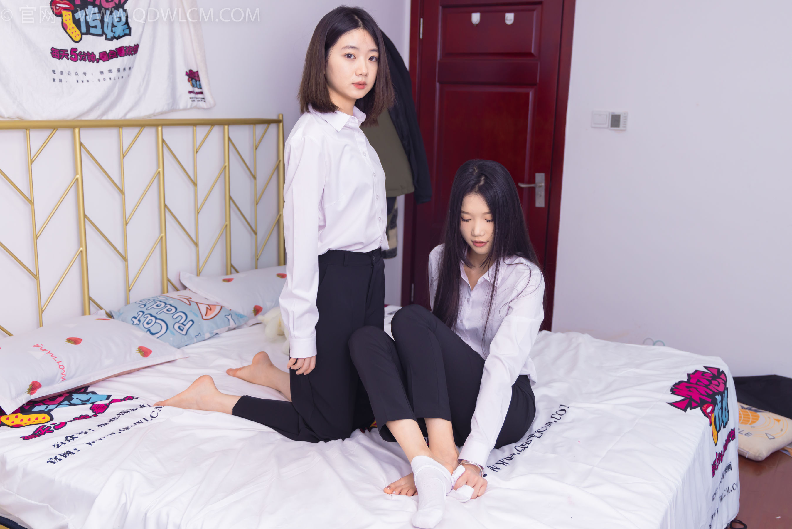 物恋传媒 No.1463 小竹&欢欢-办公室姐妹
