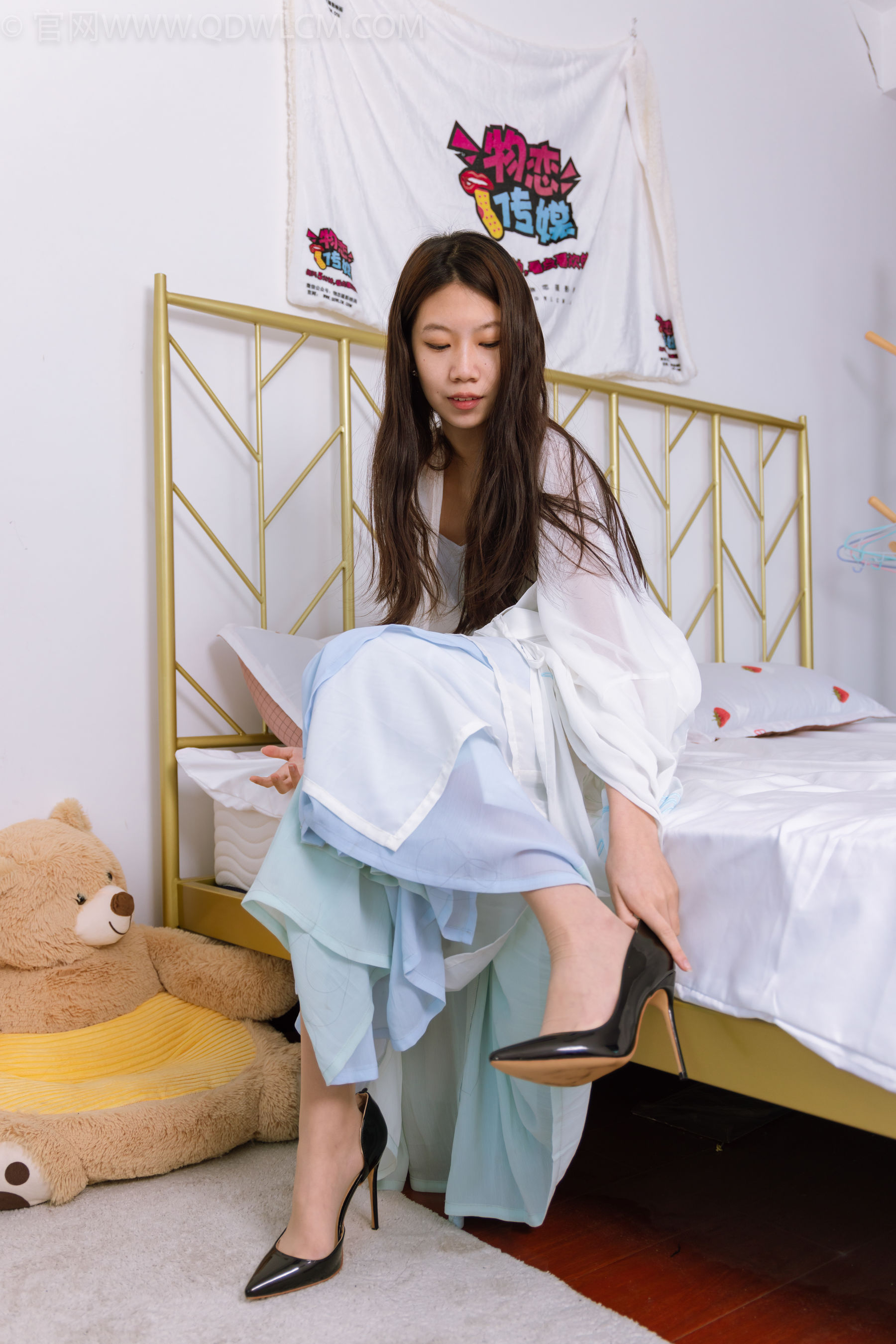 物恋传媒 No.1438 纤纤-海的女儿