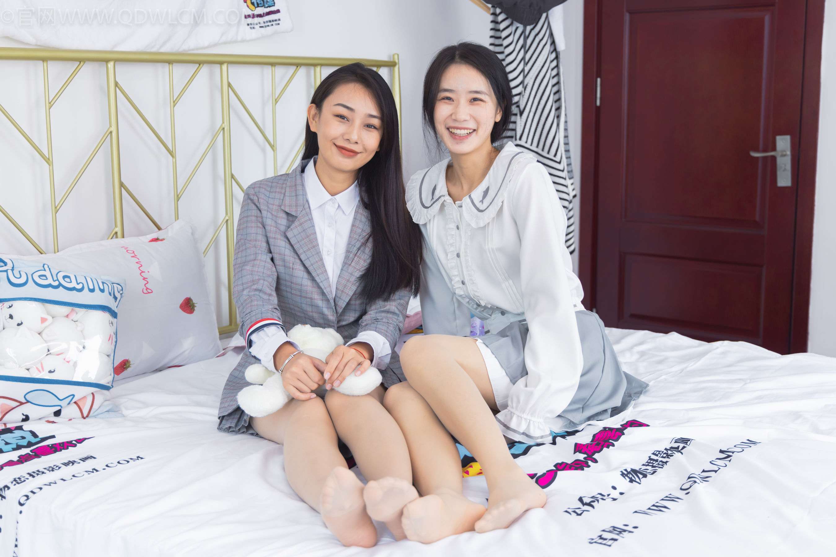 物恋传媒 No.1514 菜菜&岚岚-职场闺蜜