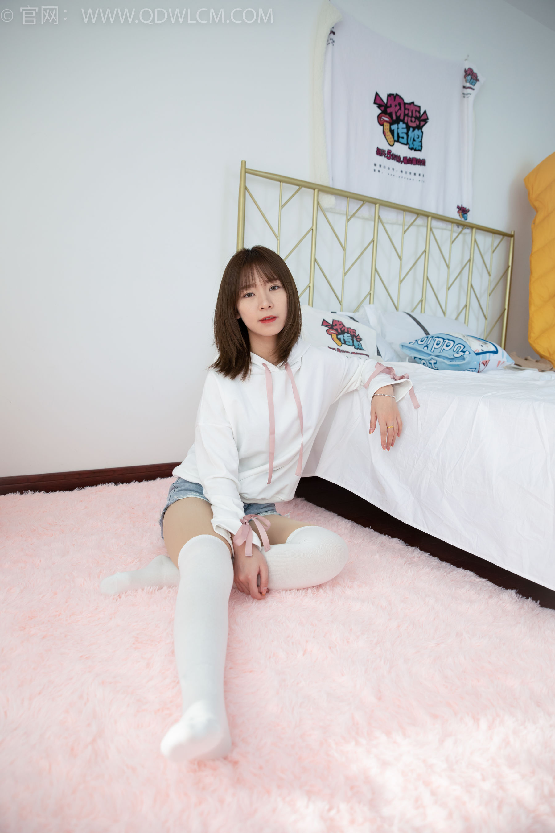 物恋传媒 No.1509 婷婷-黑色的花