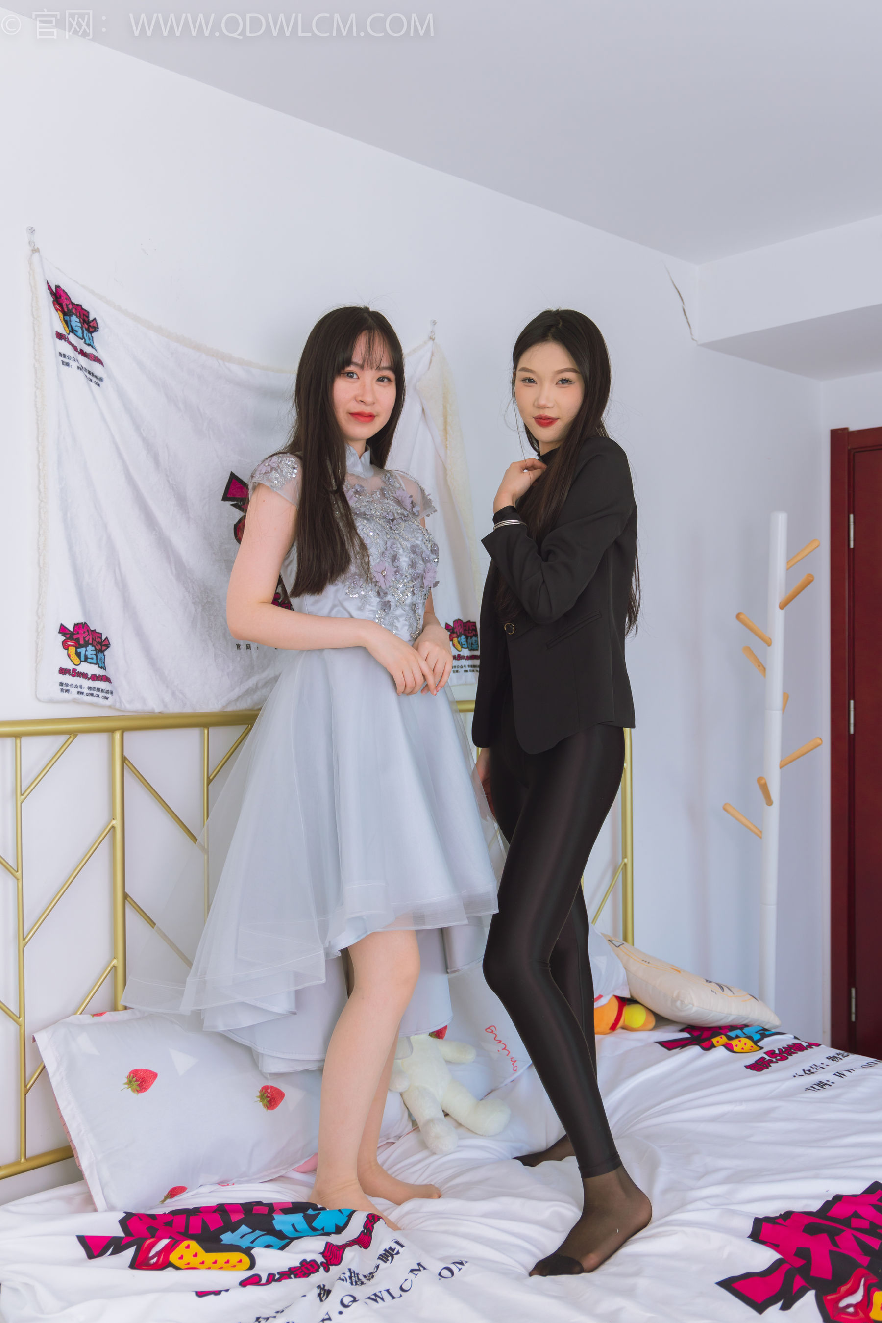物恋传媒 No.1527 小竹&兮兮-公主与骑士