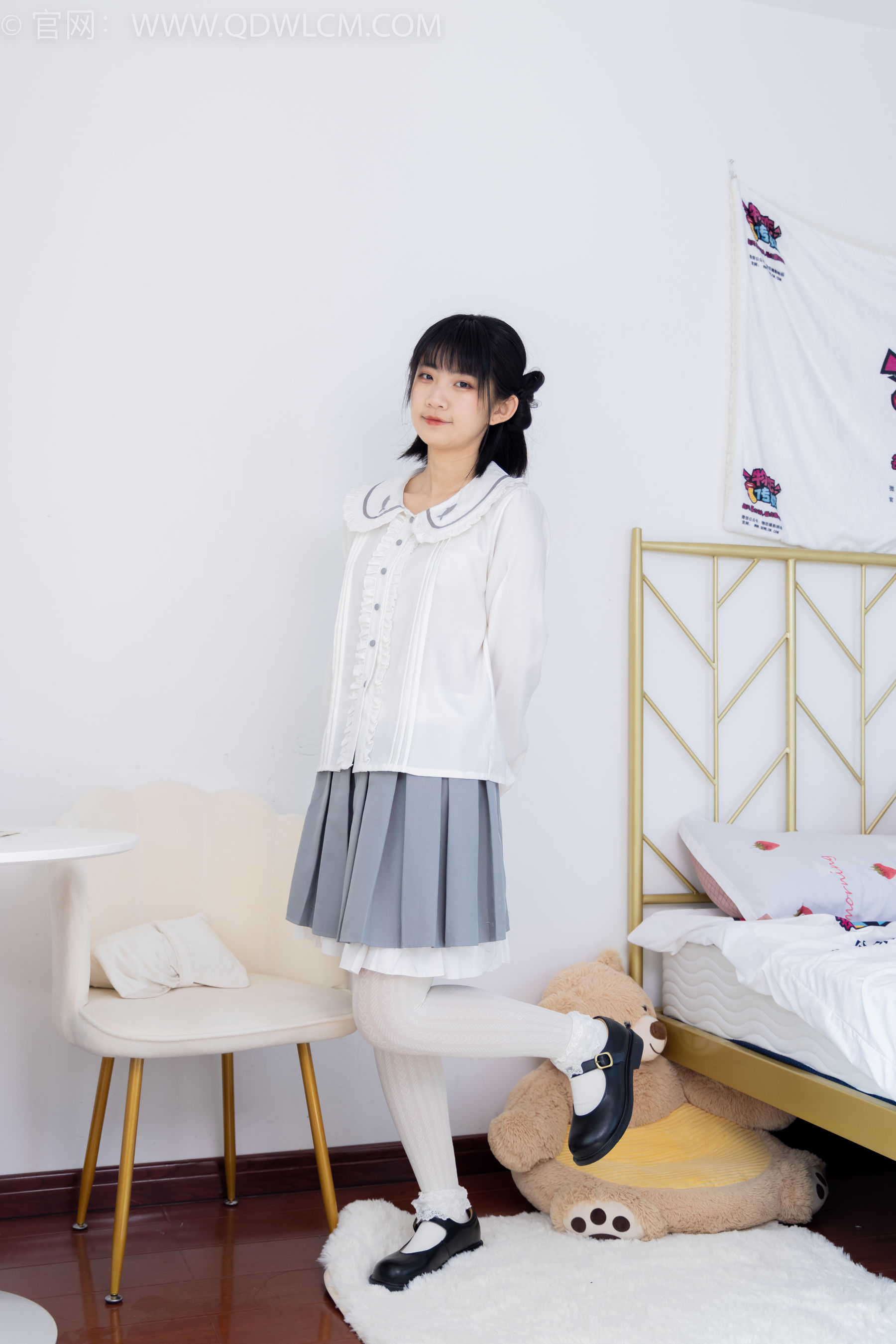 物恋传媒 No.1528 暗月-夏日葡萄