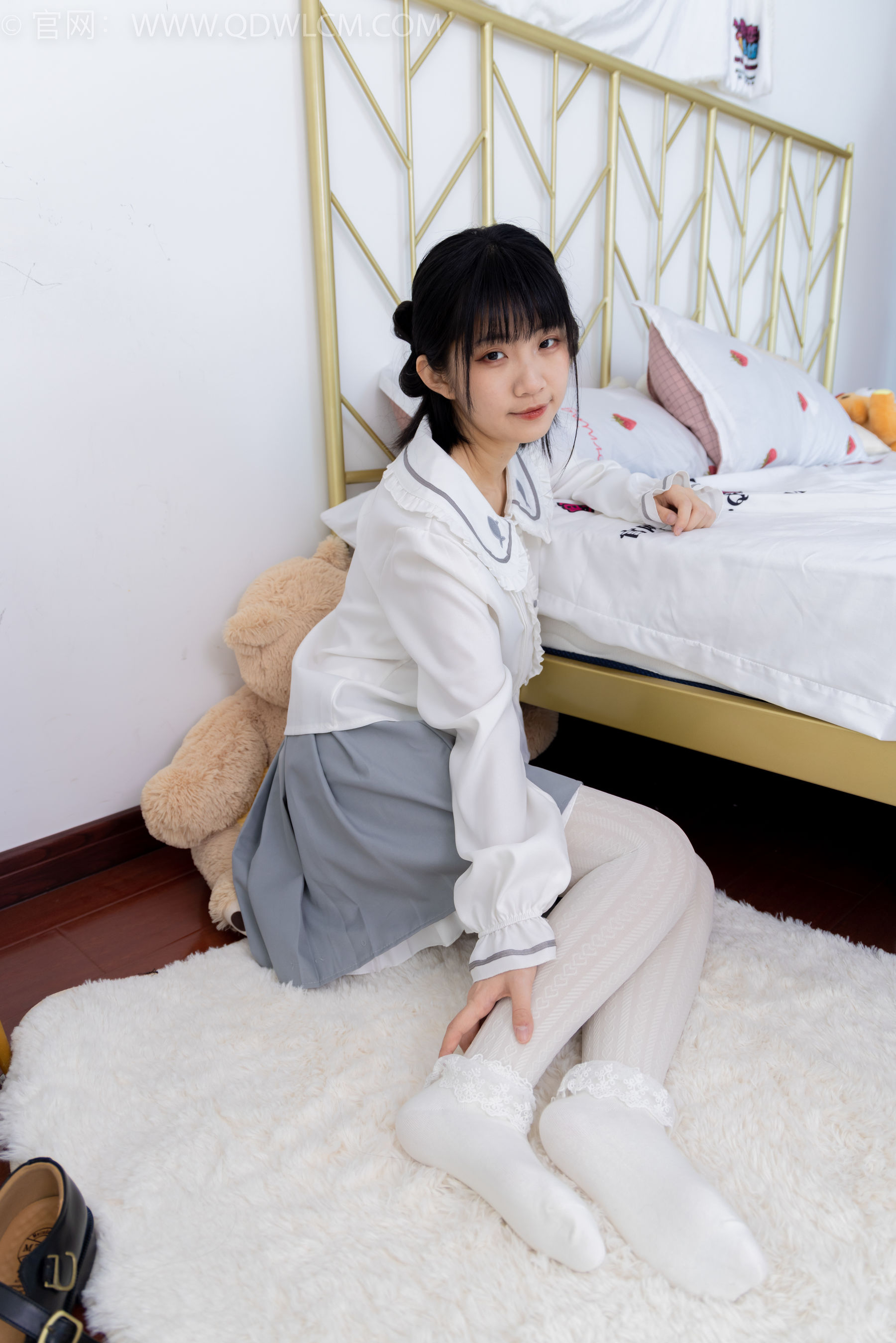 物恋传媒 No.1528 暗月-夏日葡萄