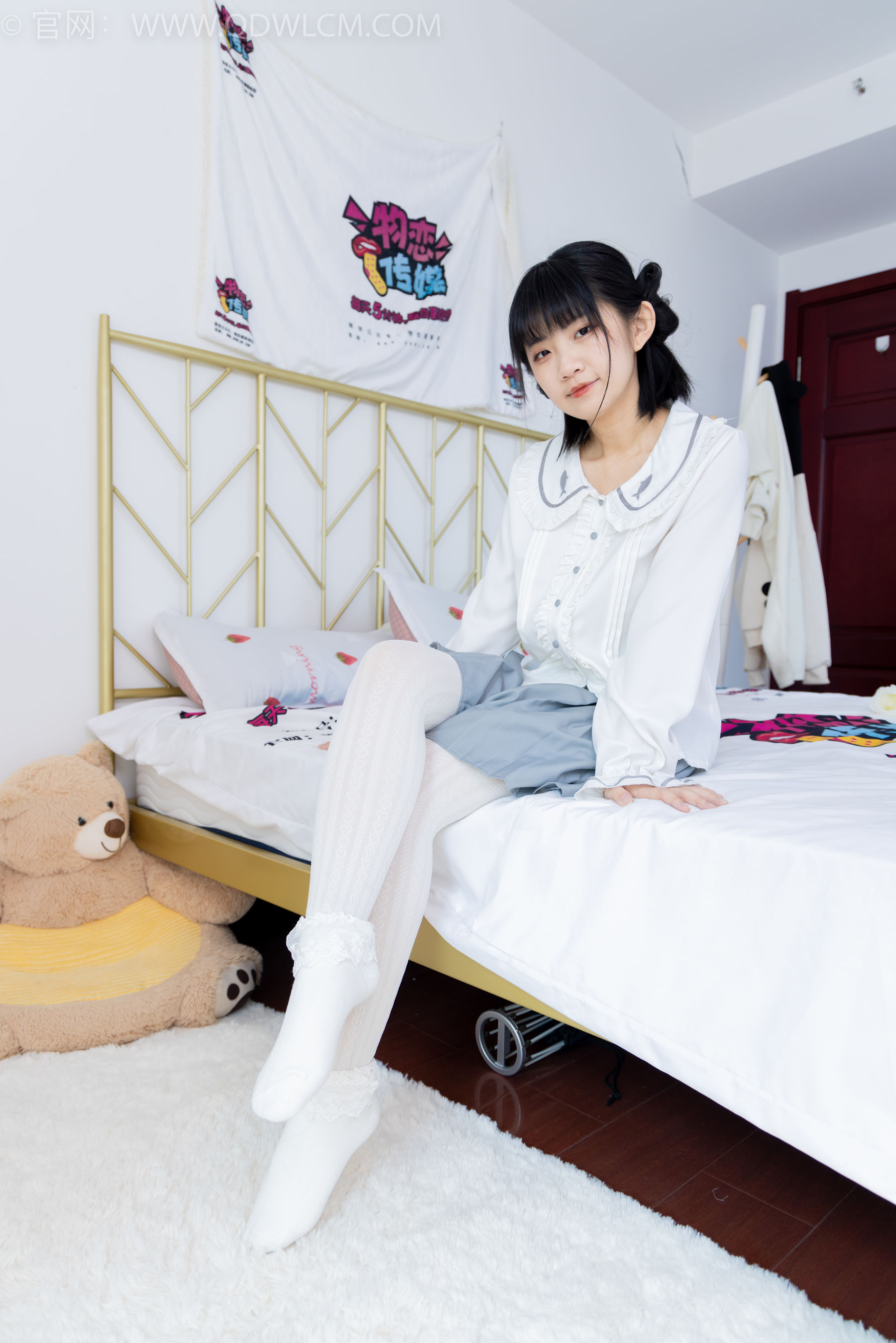 物恋传媒 No.1528 暗月-夏日葡萄