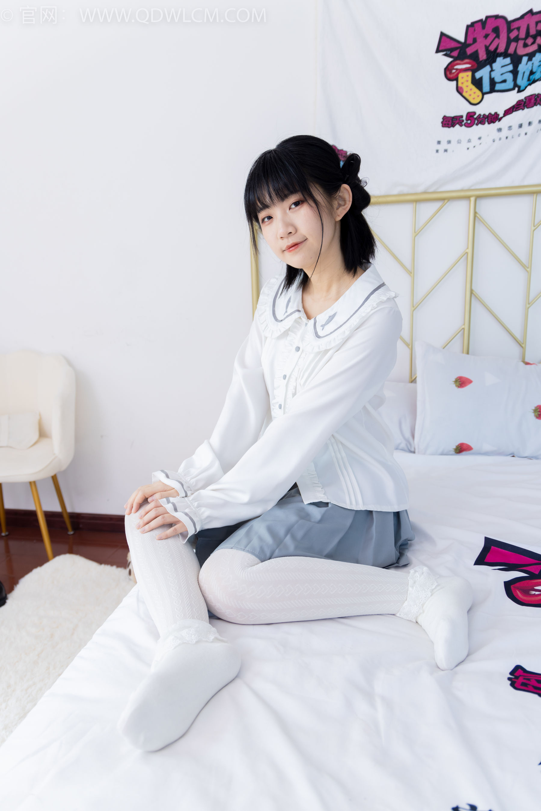 物恋传媒 No.1528 暗月-夏日葡萄