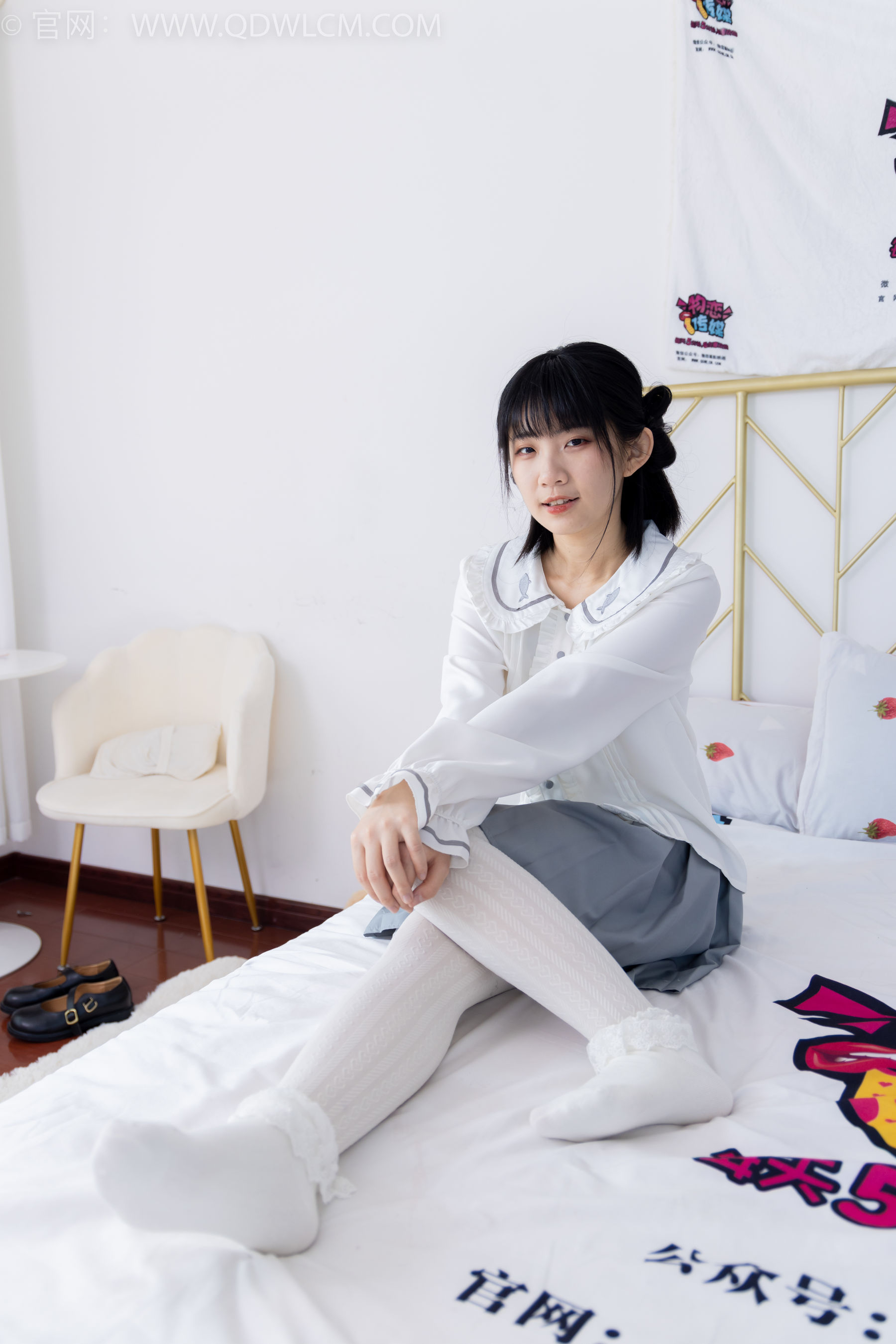 物恋传媒 No.1528 暗月-夏日葡萄