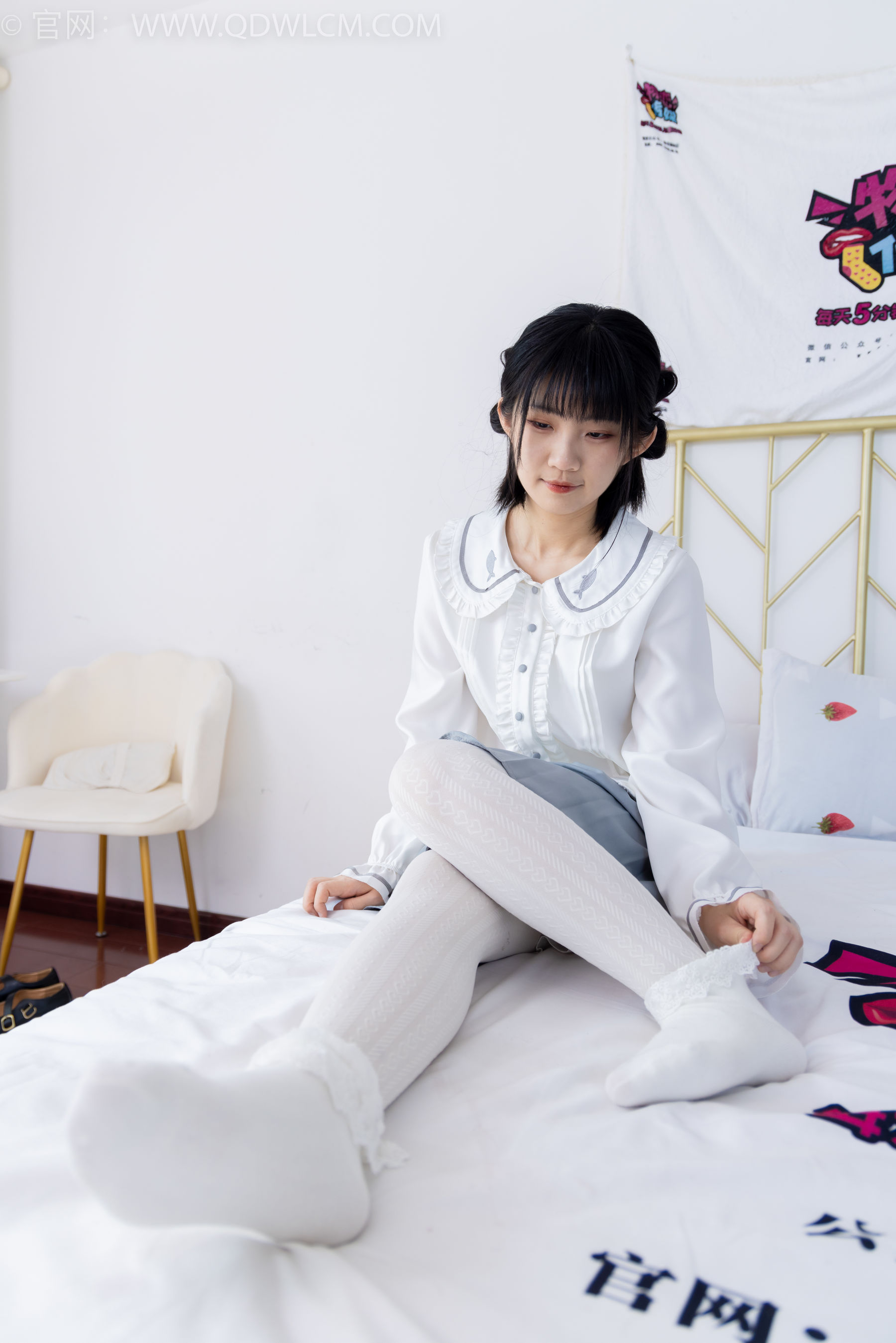 物恋传媒 No.1528 暗月-夏日葡萄