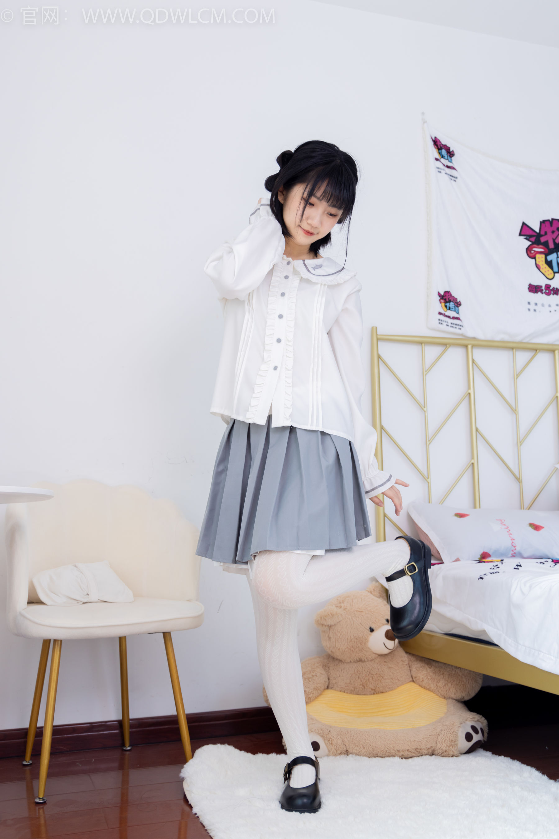 物恋传媒 No.1528 暗月-夏日葡萄