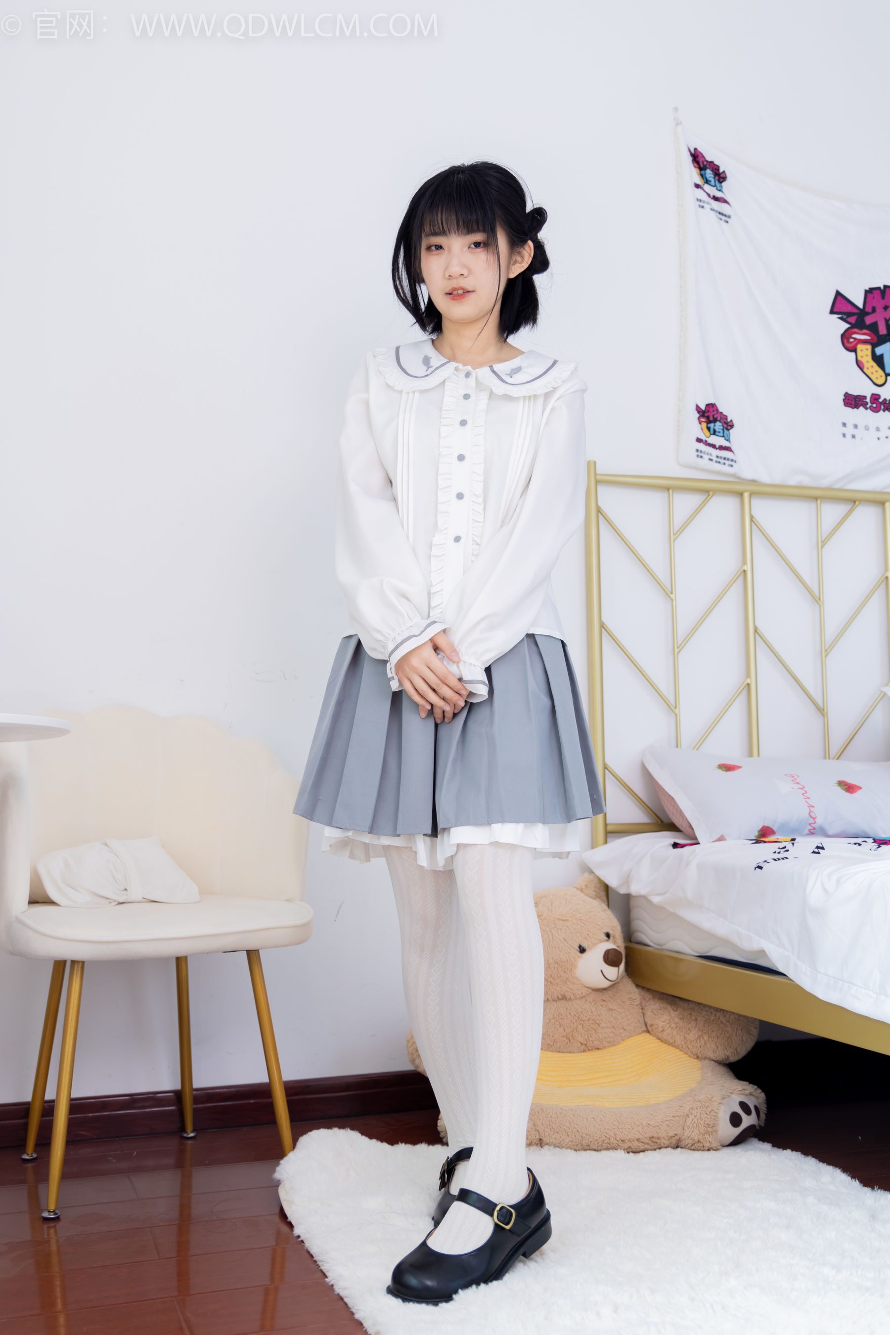 物恋传媒 No.1528 暗月-夏日葡萄
