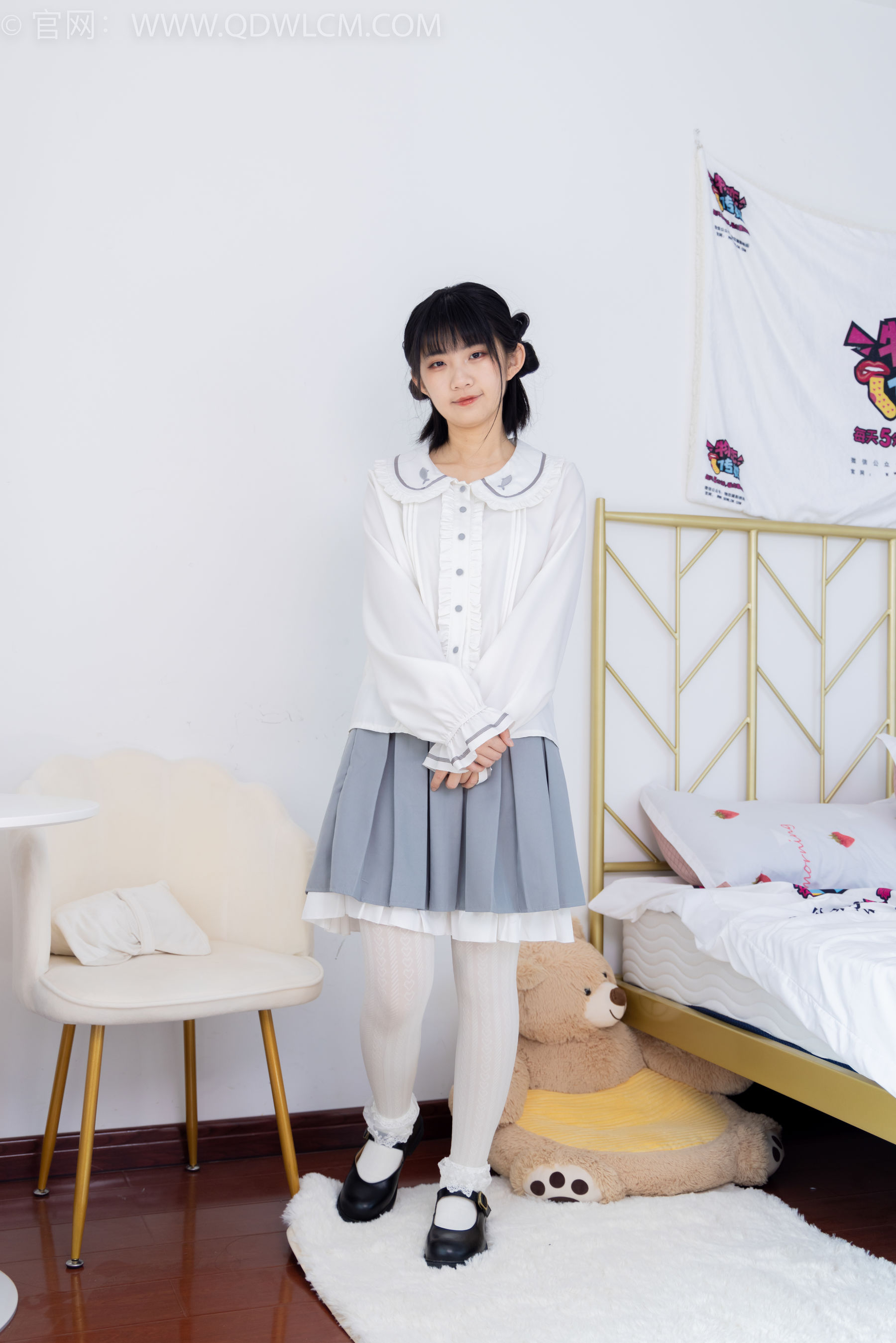 物恋传媒 No.1528 暗月-夏日葡萄