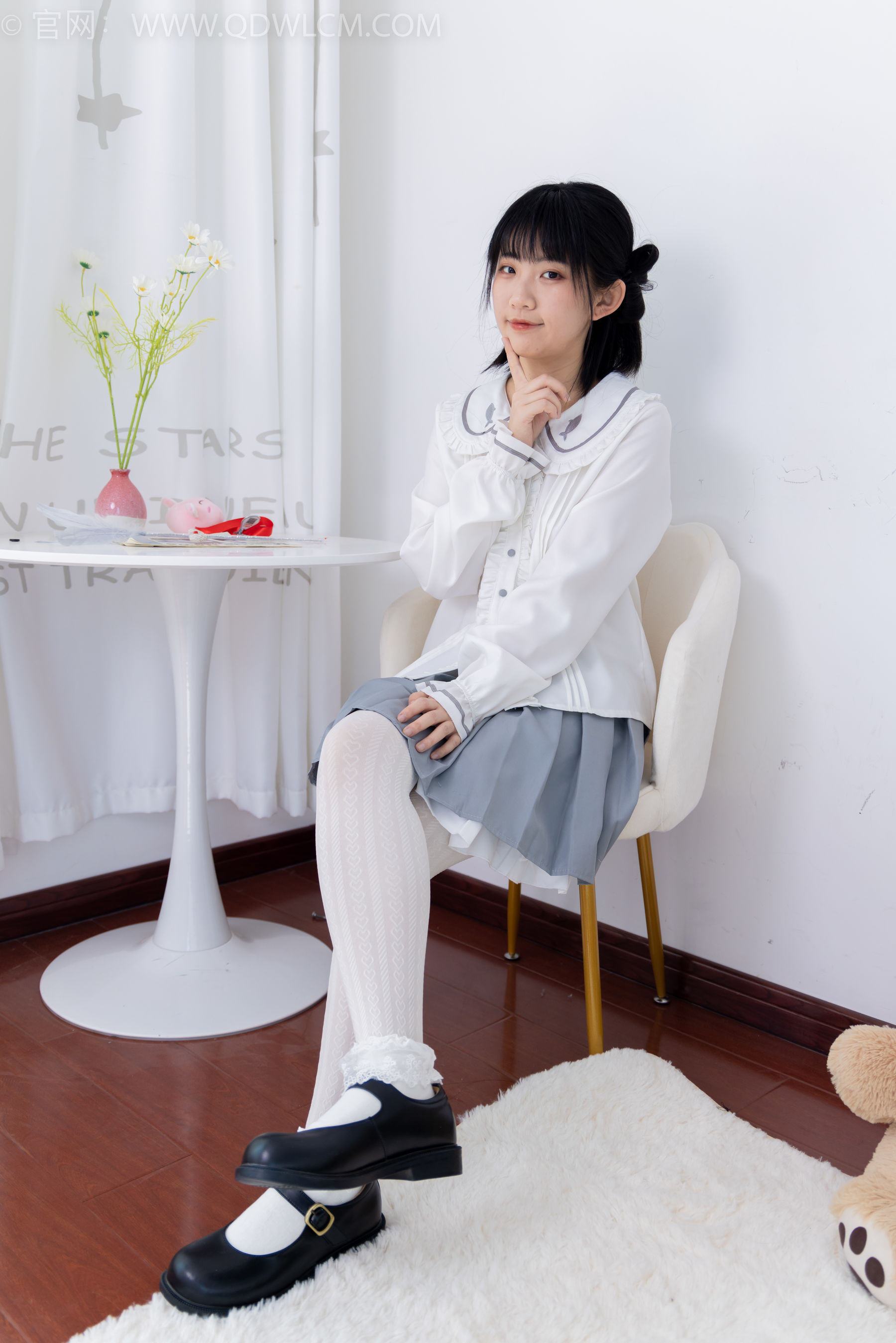 物恋传媒 No.1528 暗月-夏日葡萄