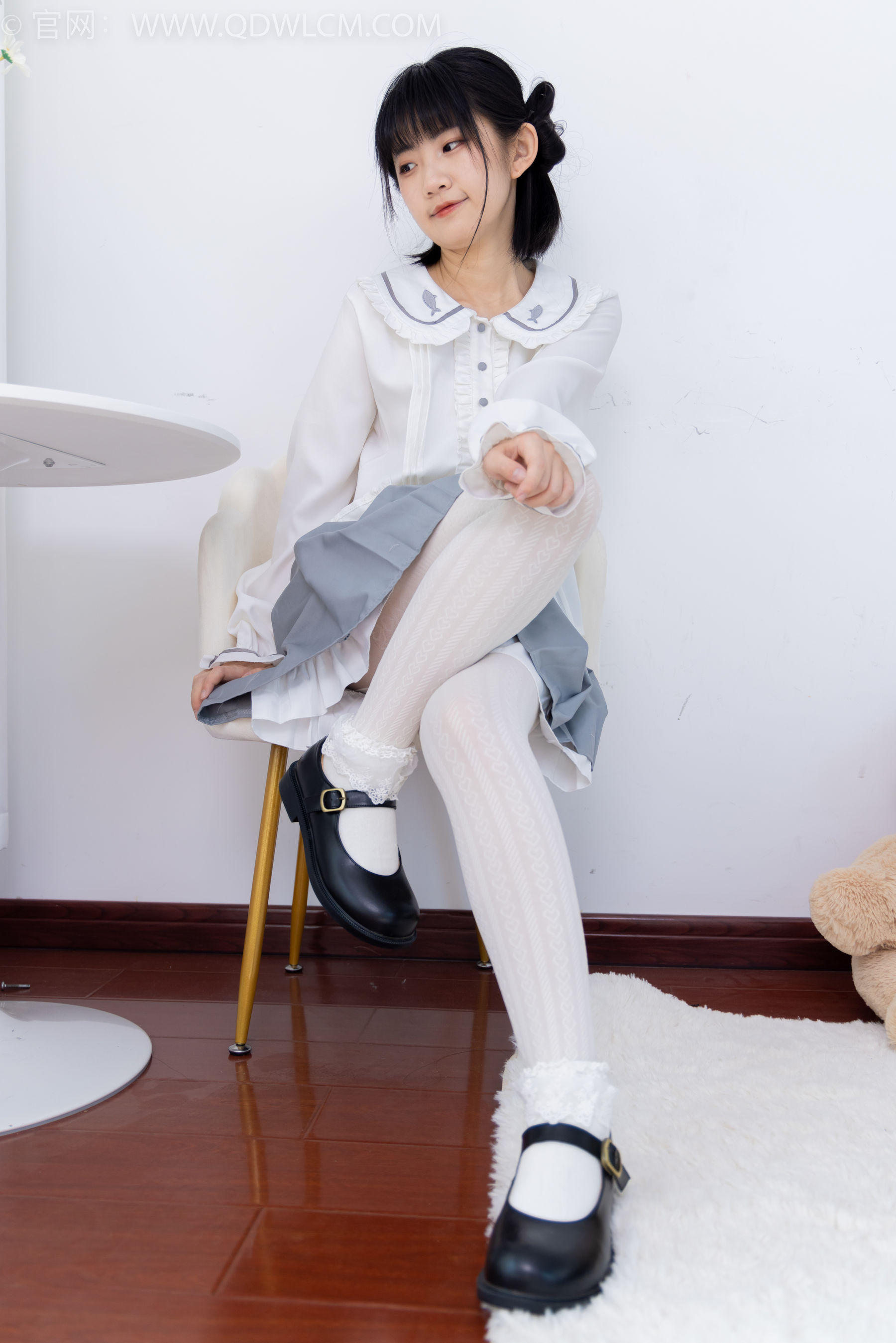 物恋传媒 No.1528 暗月-夏日葡萄