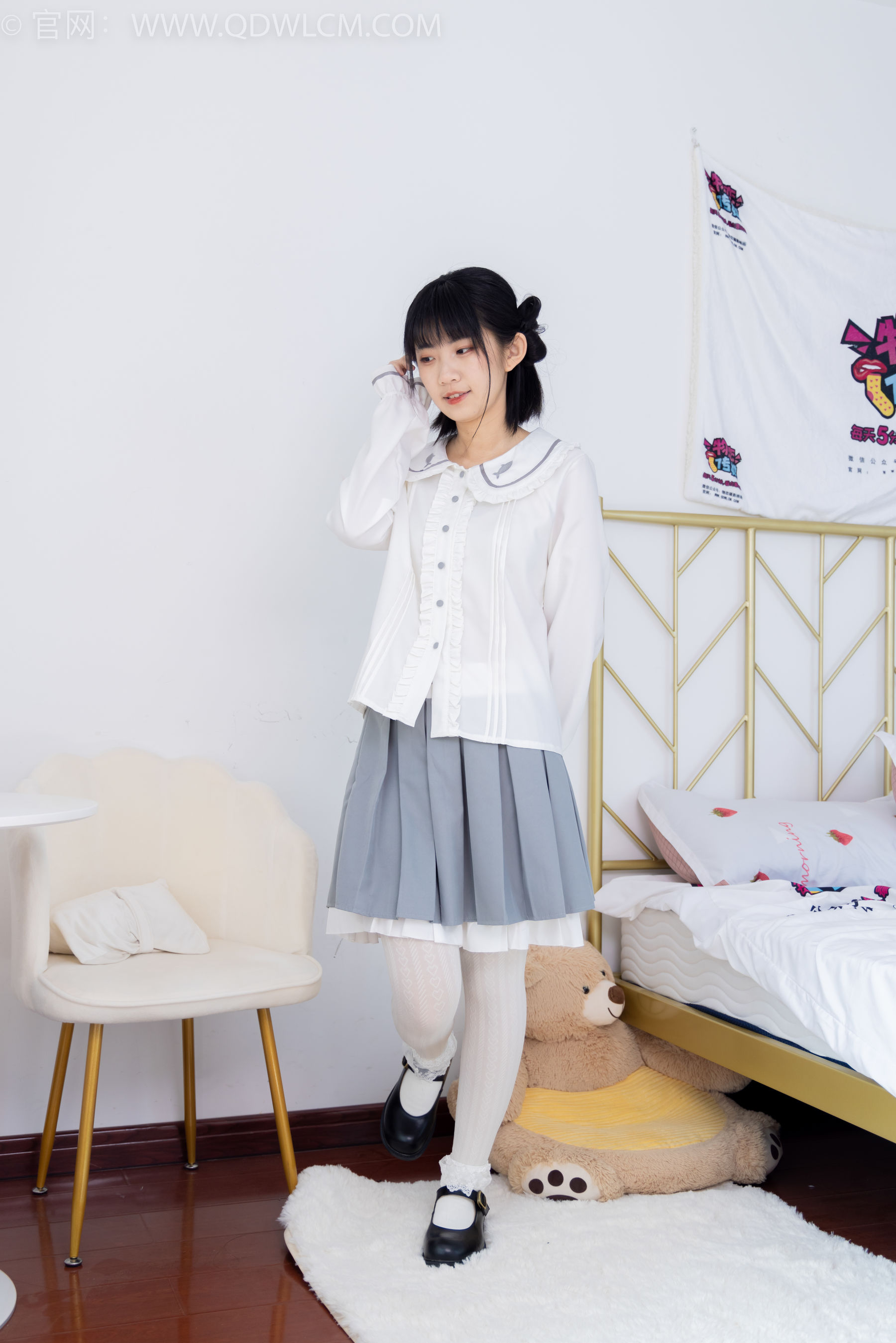 物恋传媒 No.1528 暗月-夏日葡萄