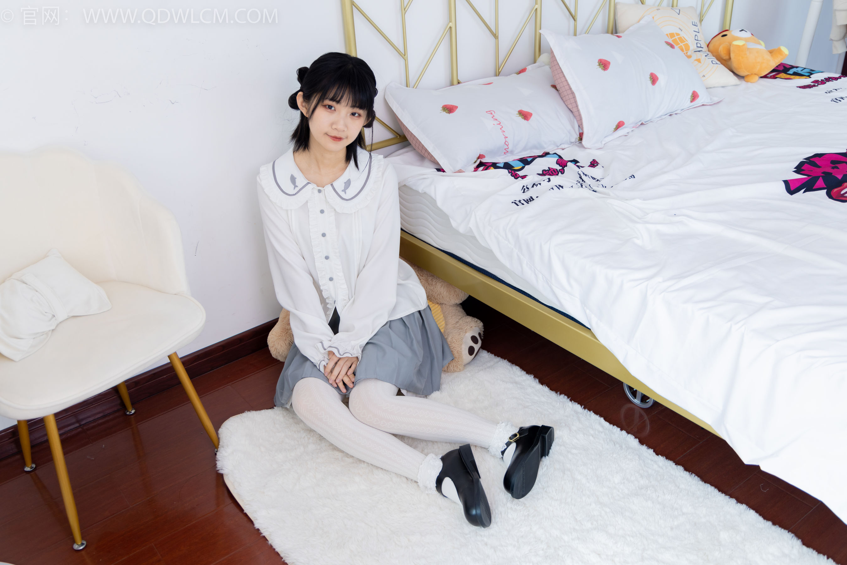 物恋传媒 No.1528 暗月-夏日葡萄