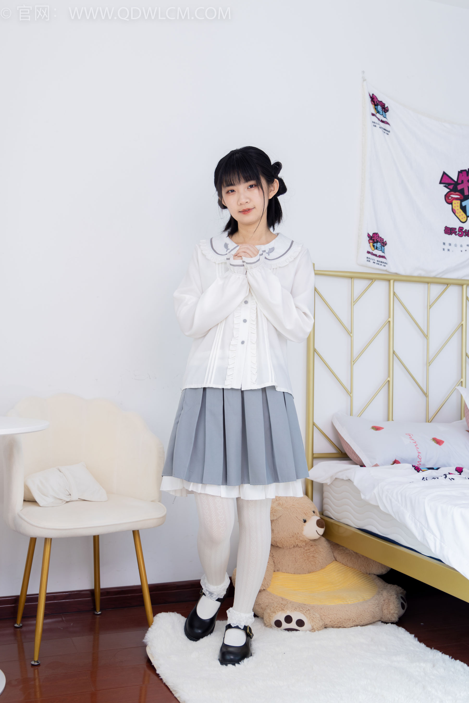 物恋传媒 No.1528 暗月-夏日葡萄