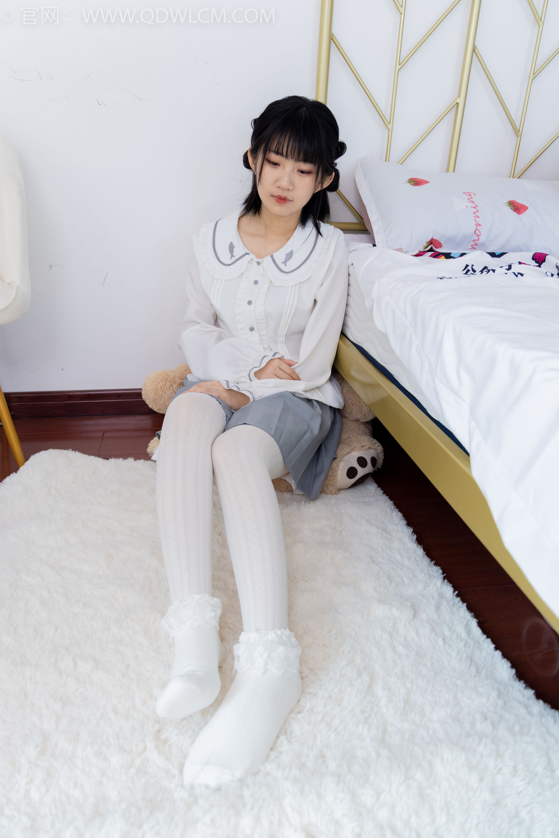 物恋传媒 No.1528 暗月-夏日葡萄