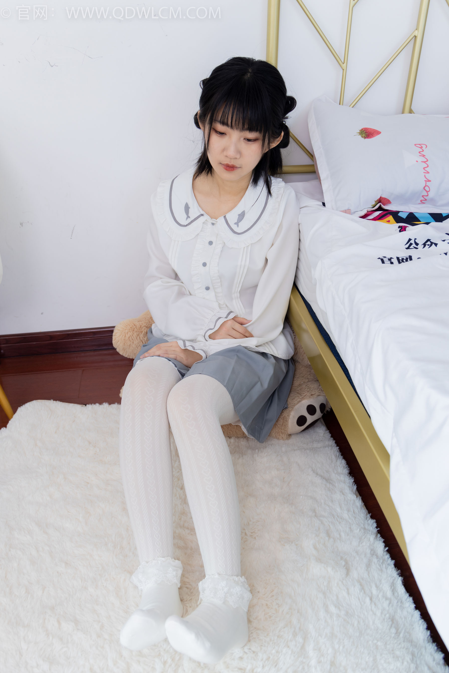 物恋传媒 No.1528 暗月-夏日葡萄