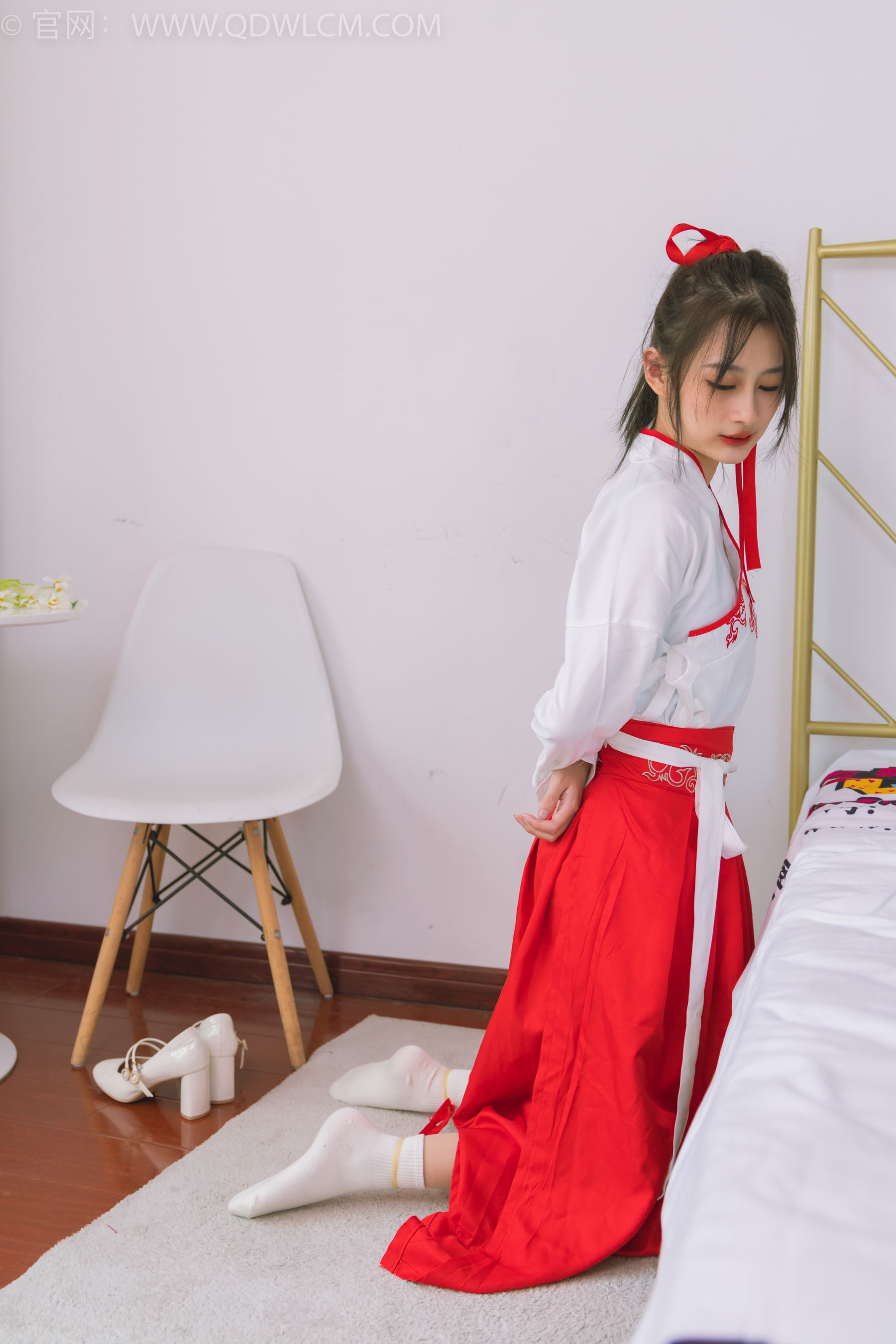 物恋传媒 No.1482 卿卿-红衣少女