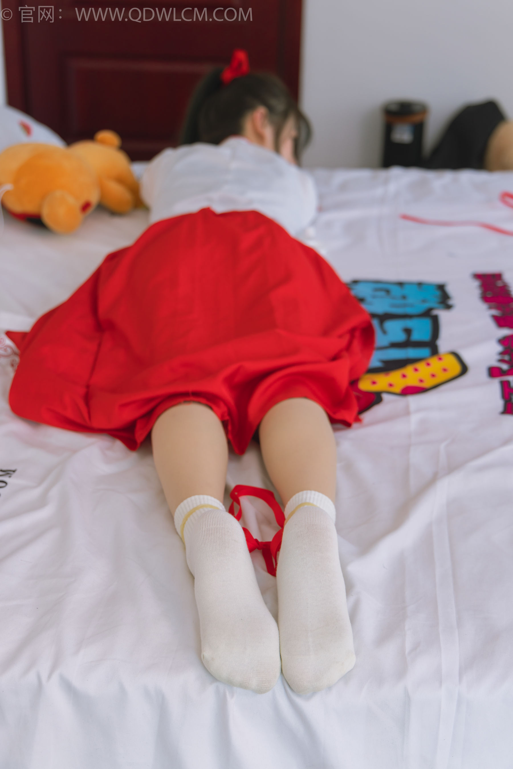 物恋传媒 No.1482 卿卿-红衣少女