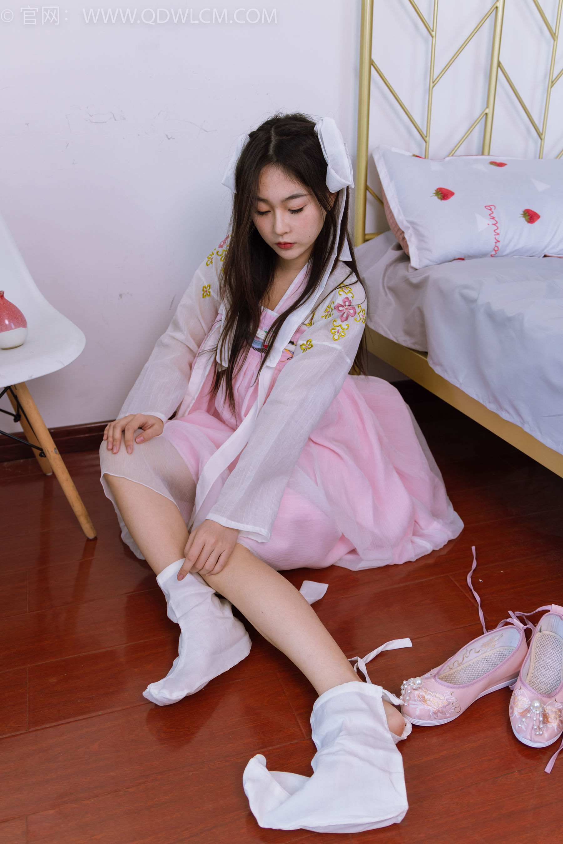 物恋传媒 No.1484 美兔-杏花微雨