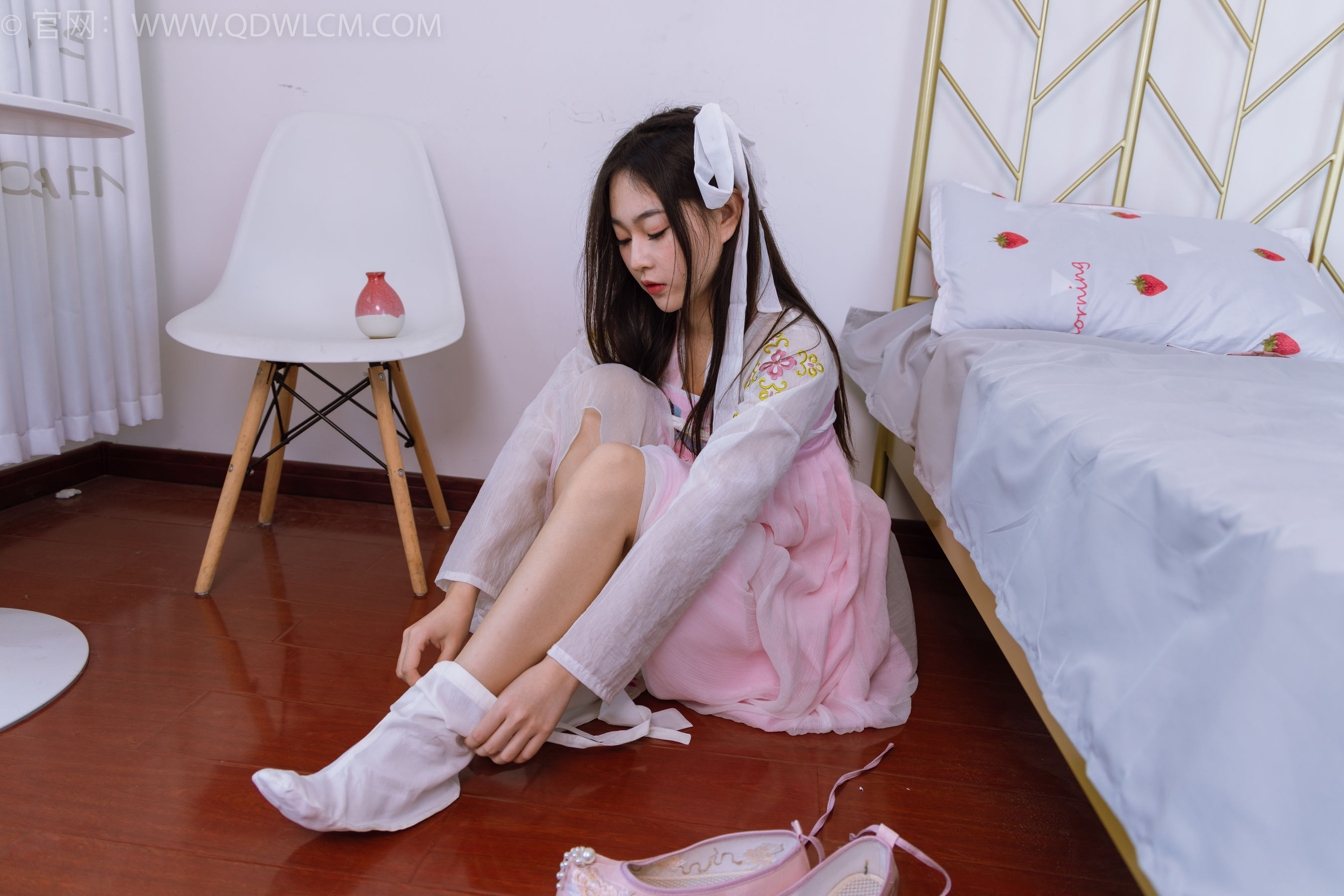 物恋传媒 No.1484 美兔-杏花微雨