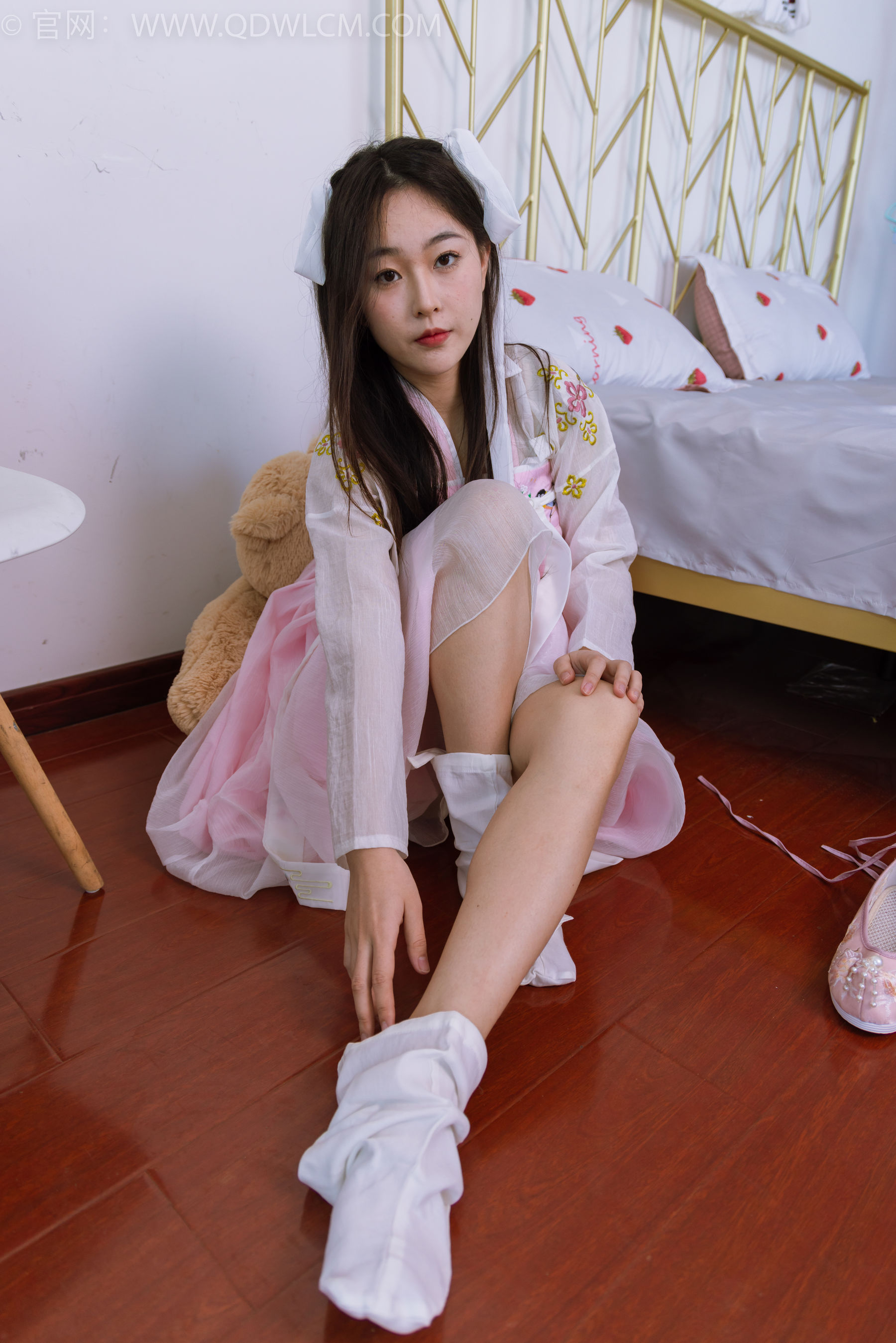 物恋传媒 No.1484 美兔-杏花微雨