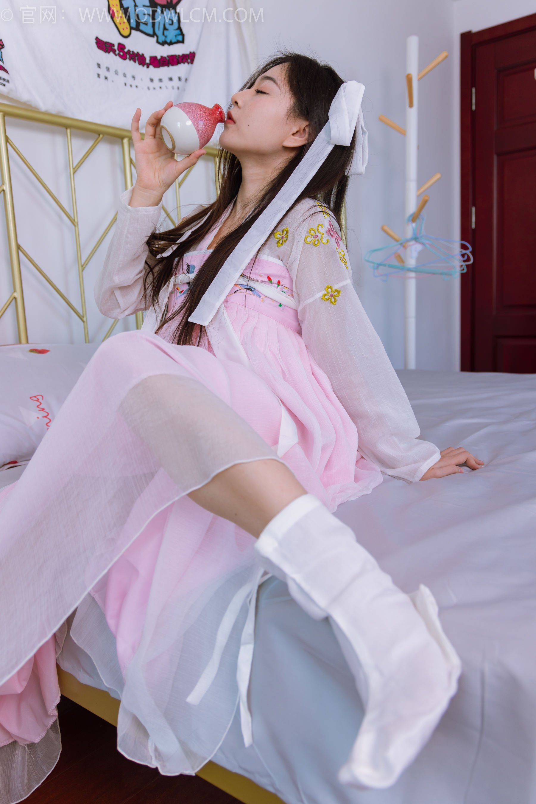 物恋传媒 No.1484 美兔-杏花微雨