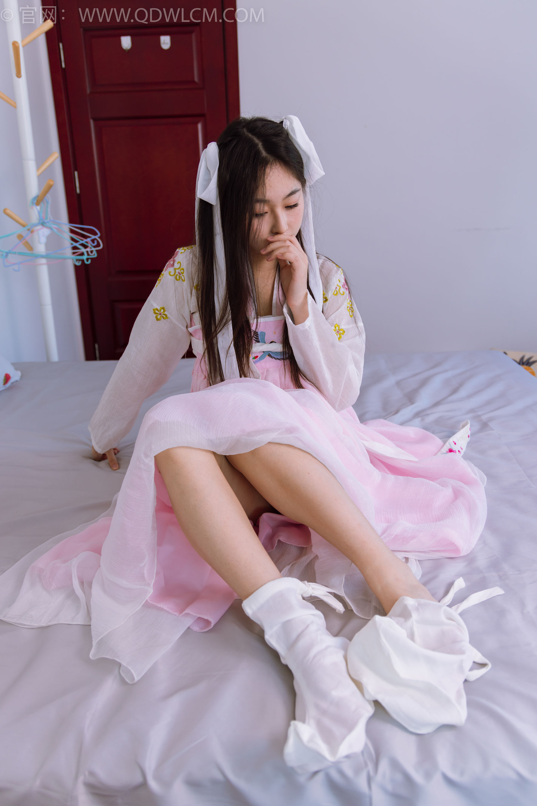 物恋传媒 No.1484 美兔-杏花微雨