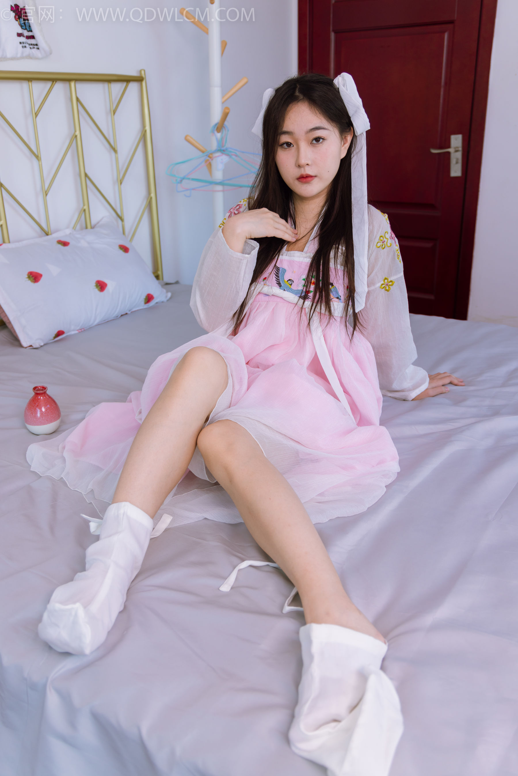 物恋传媒 No.1484 美兔-杏花微雨
