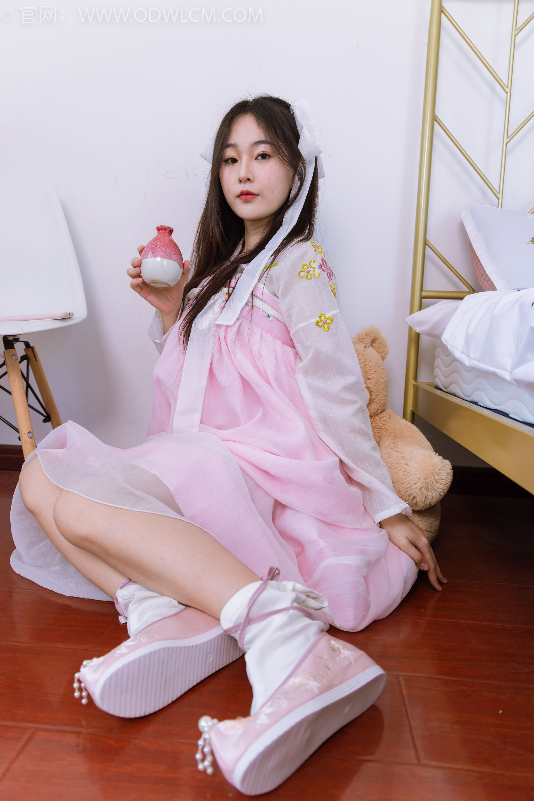 物恋传媒 No.1484 美兔-杏花微雨
