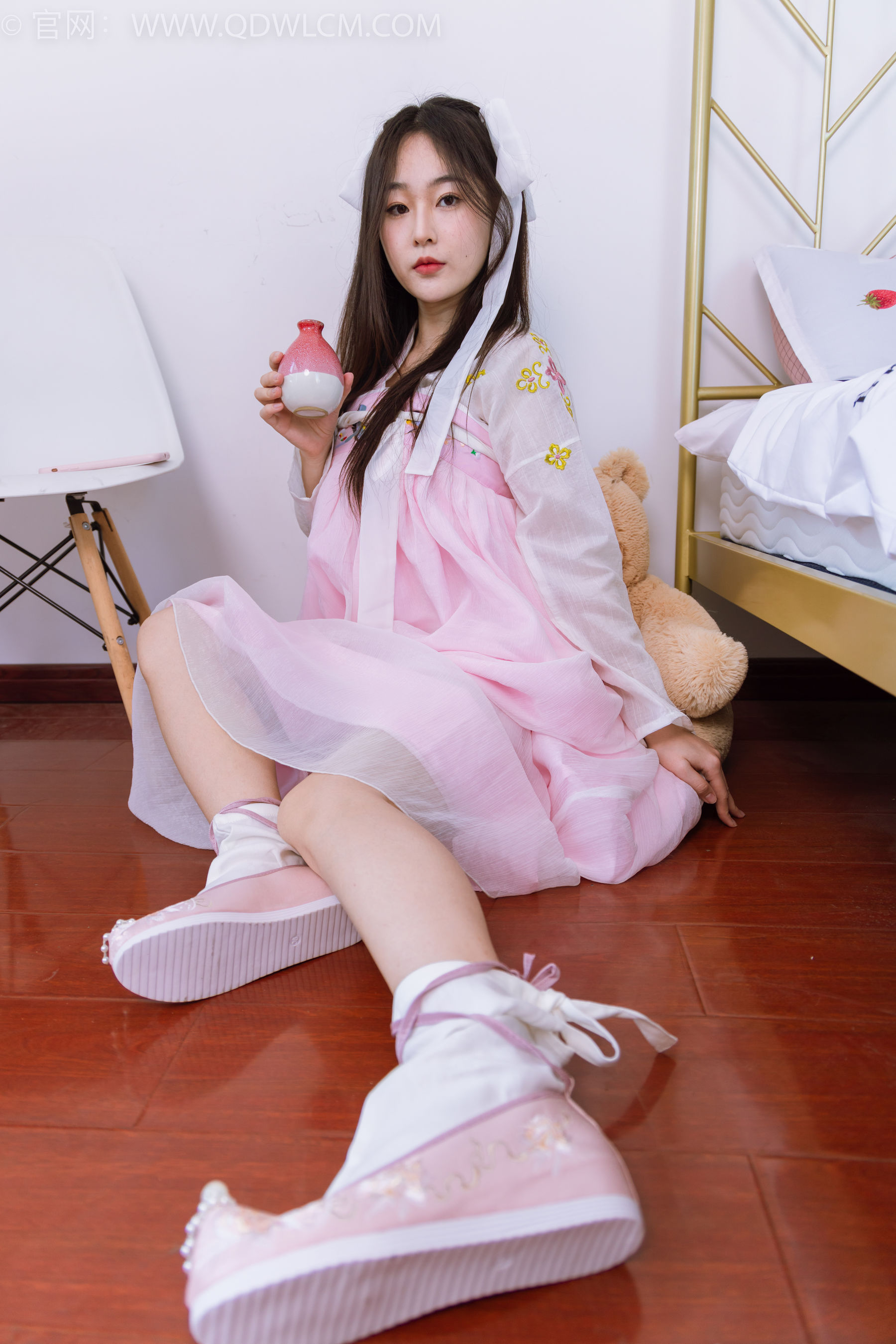 物恋传媒 No.1484 美兔-杏花微雨