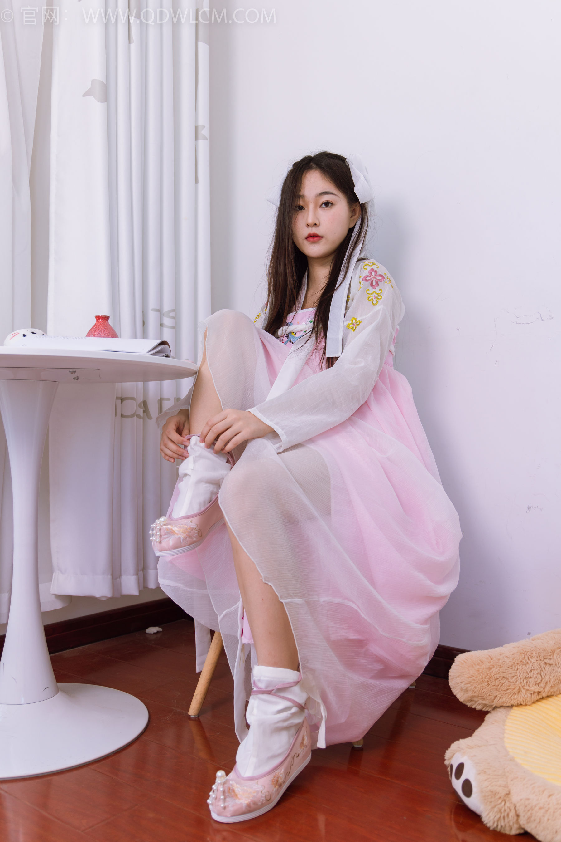 物恋传媒 No.1484 美兔-杏花微雨