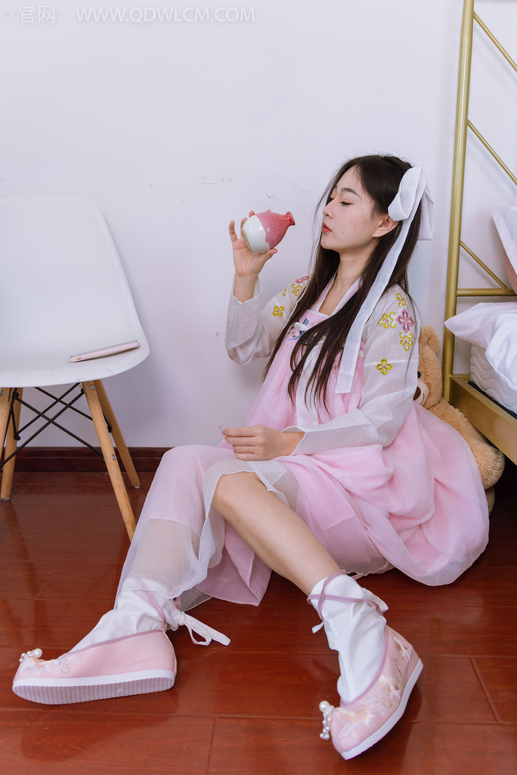 物恋传媒 No.1484 美兔-杏花微雨