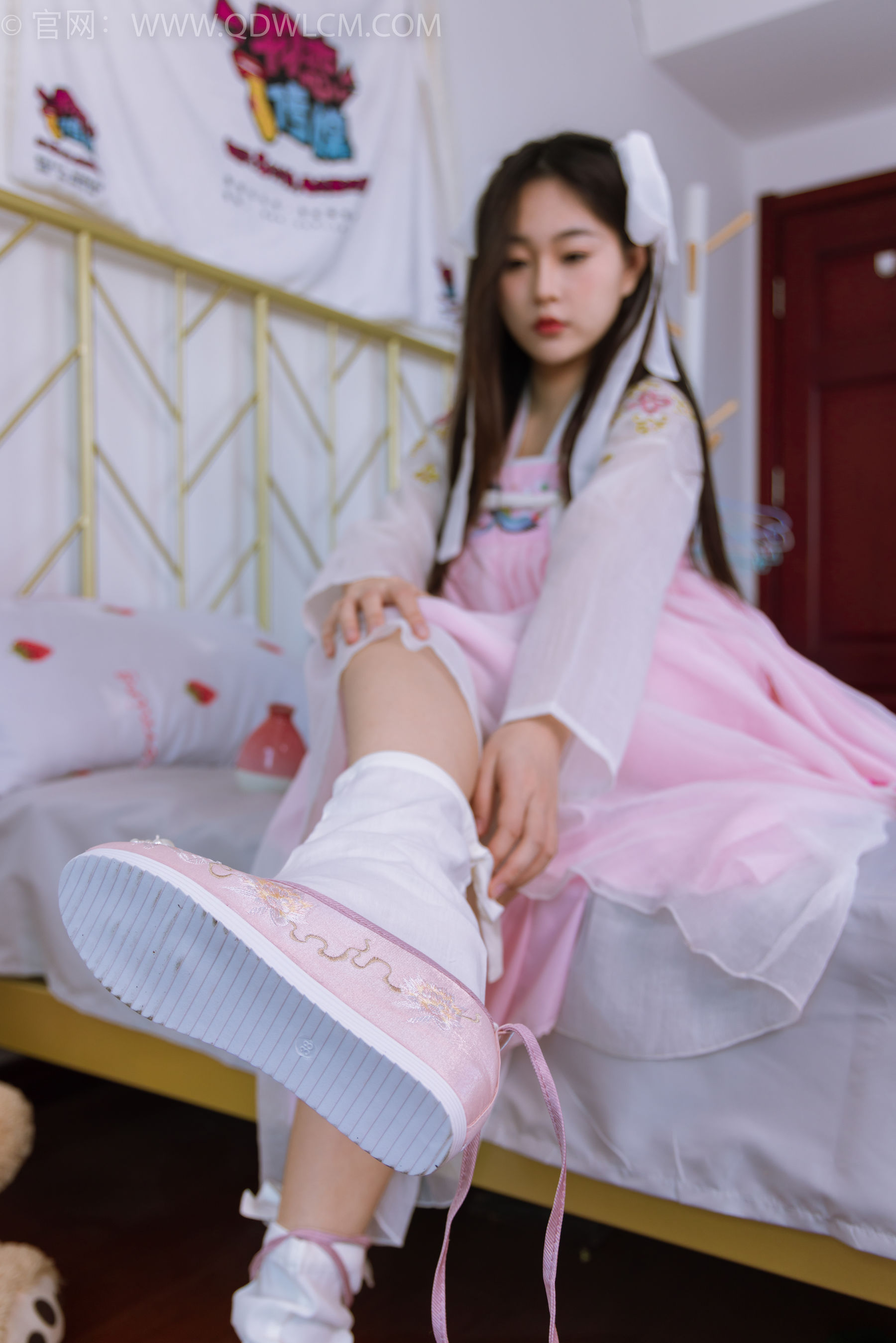 物恋传媒 No.1484 美兔-杏花微雨