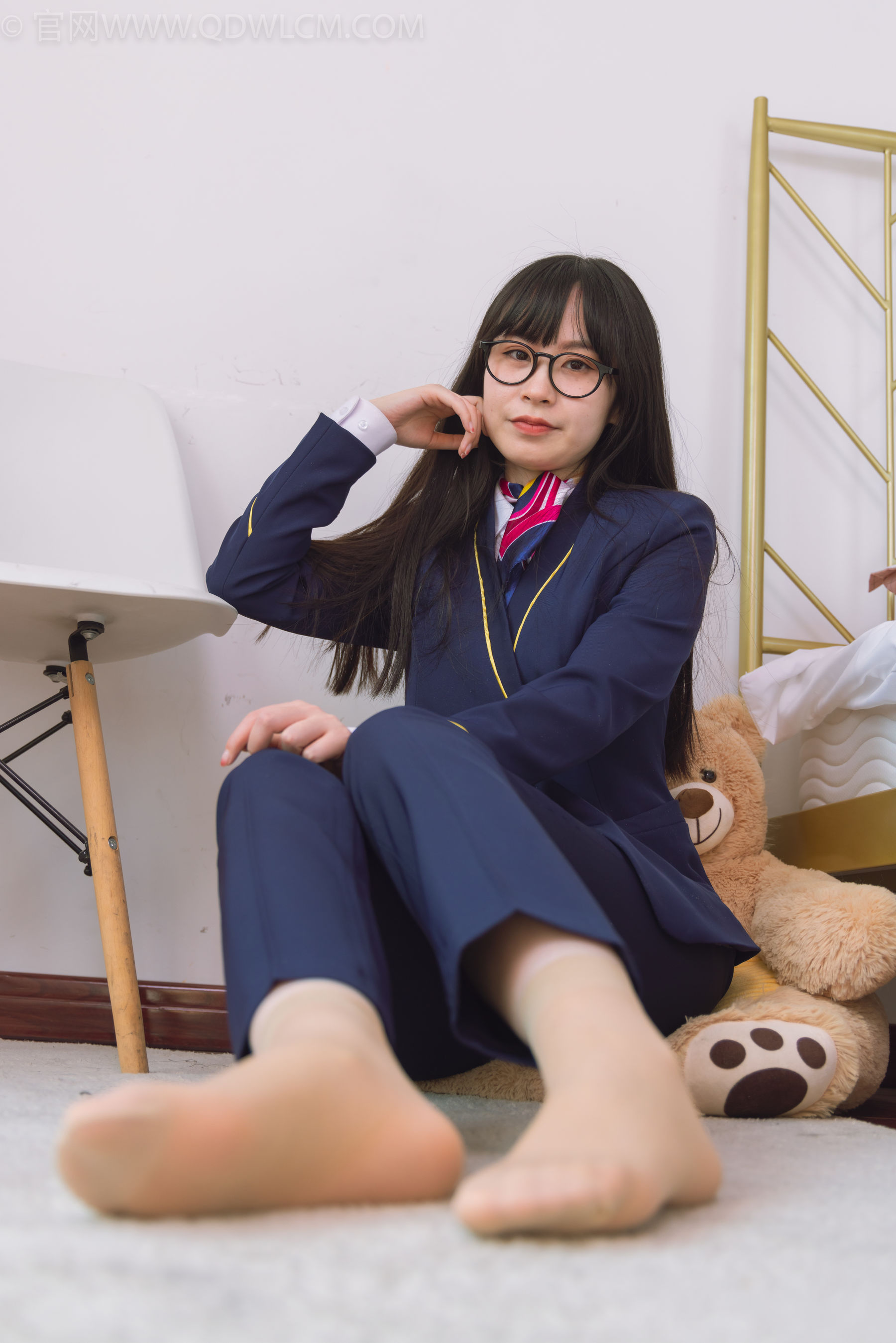 物恋传媒 No.1500 兮兮-银行小秘书