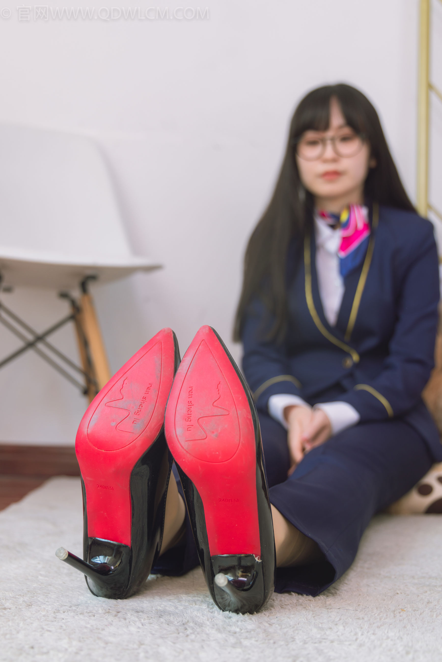 物恋传媒 No.1500 兮兮-银行小秘书