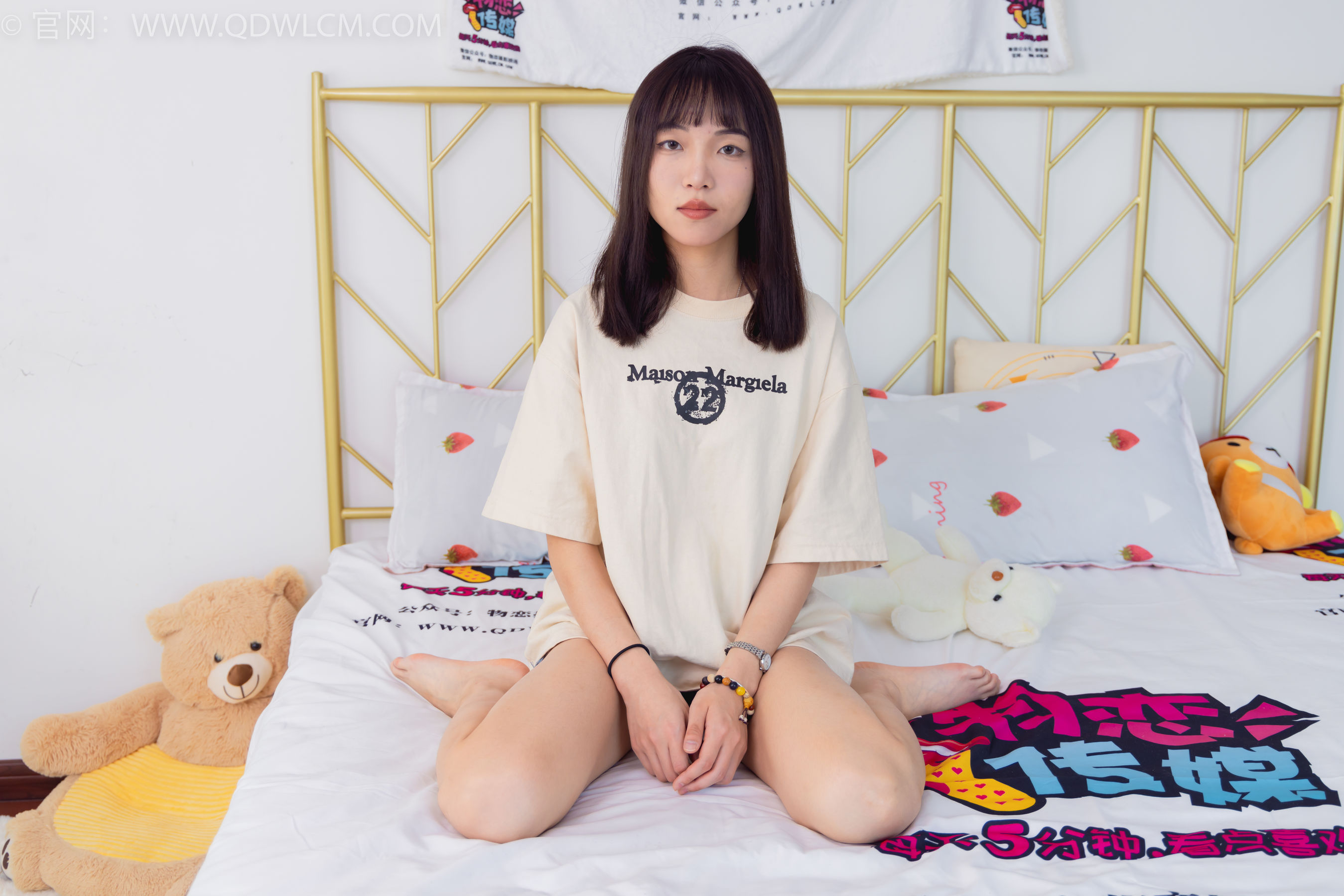 物恋传媒 No.1506 琪琪-冷月光