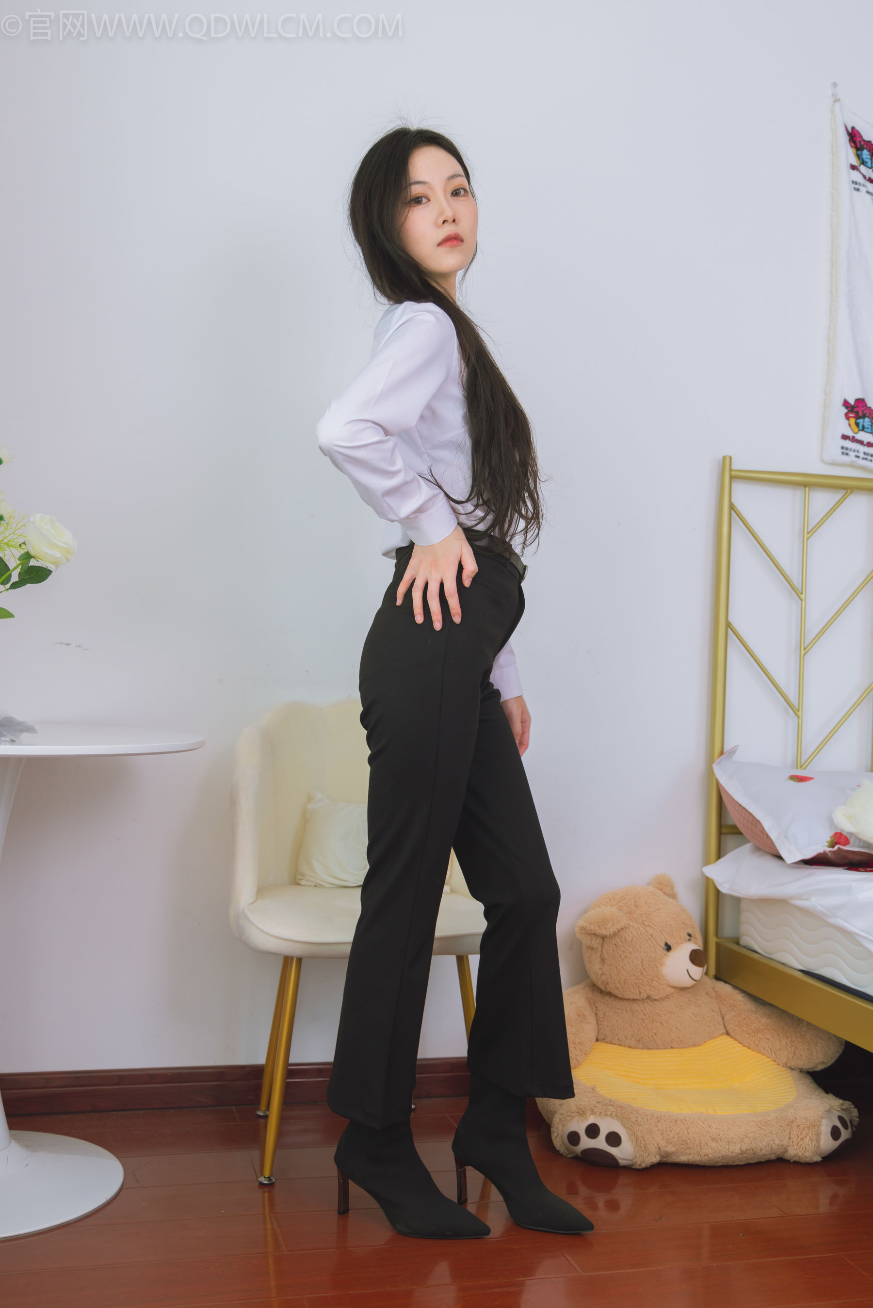 物恋传媒 No.1503 康康-冷色月光