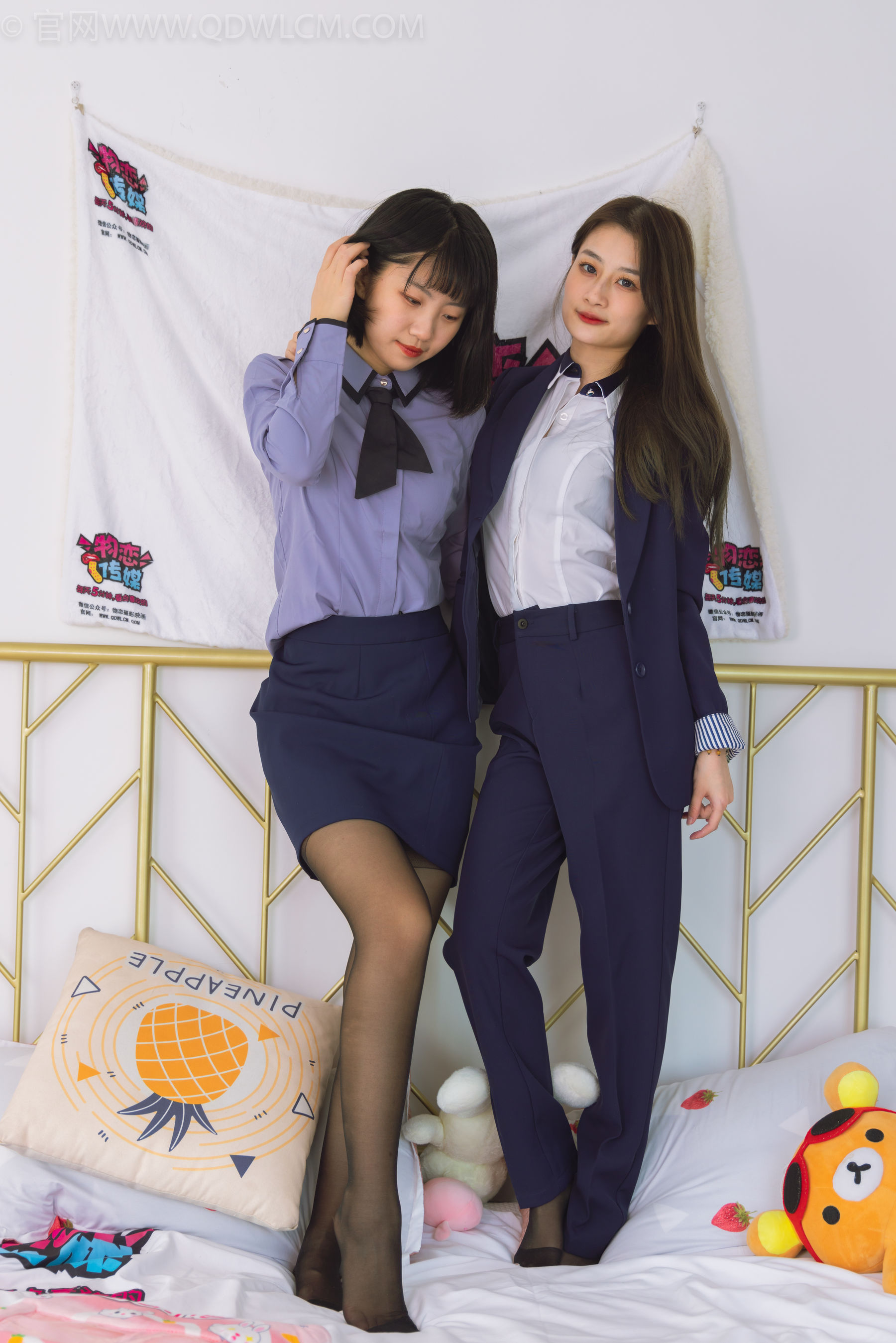 物恋传媒 No.1498 暗月&卿卿-办公室闺蜜