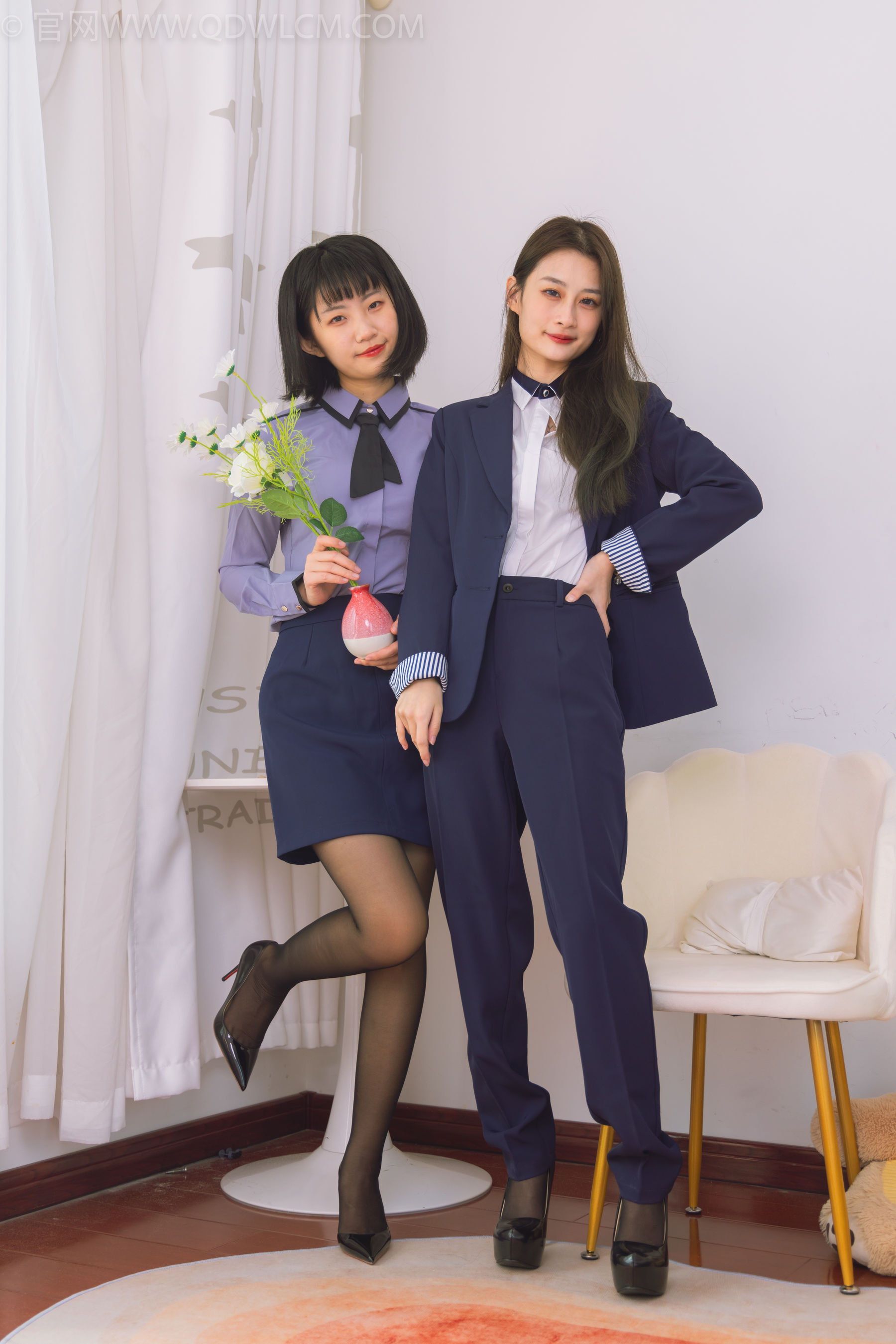 物恋传媒 No.1498 暗月&卿卿-办公室闺蜜