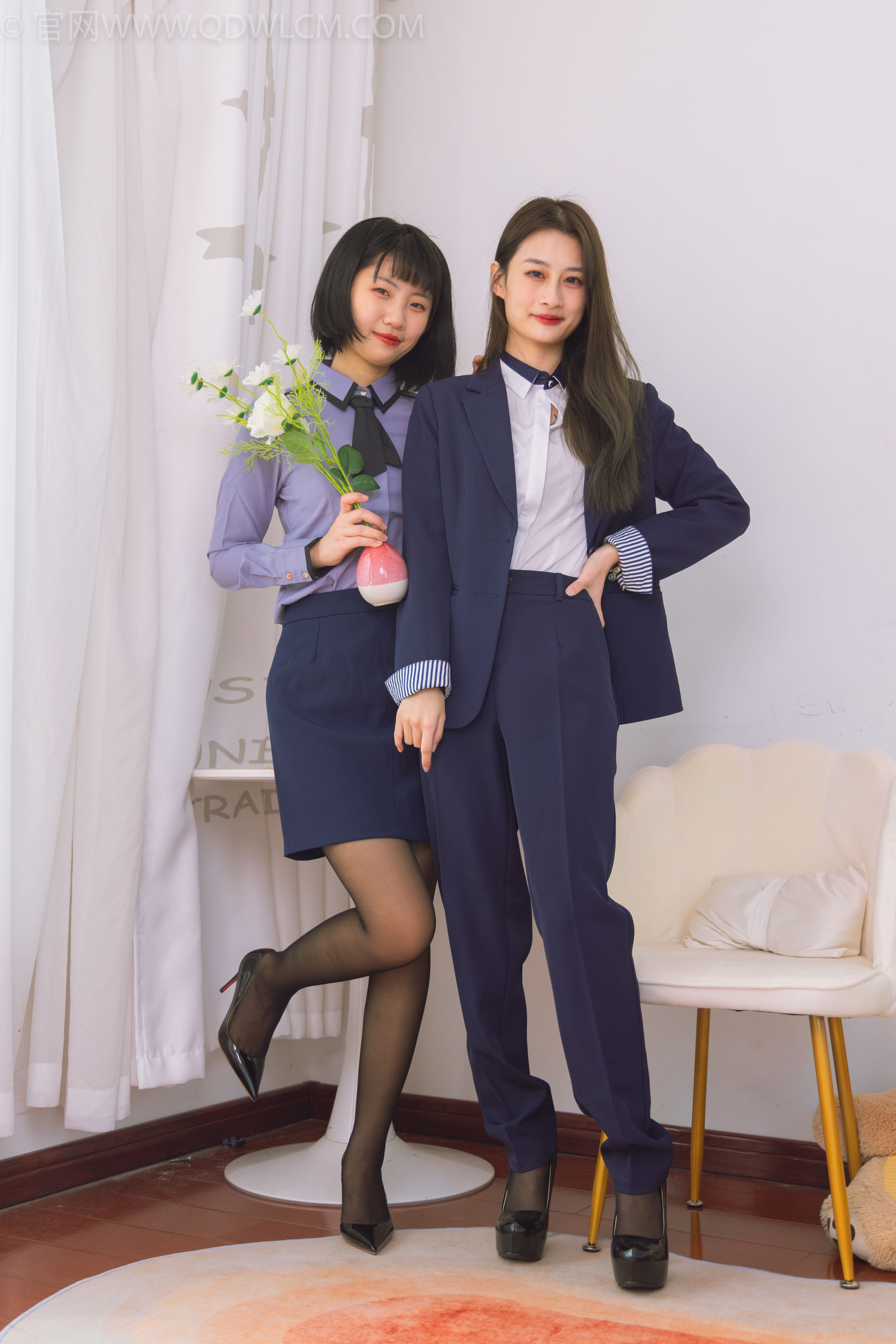物恋传媒 No.1498 暗月&卿卿-办公室闺蜜